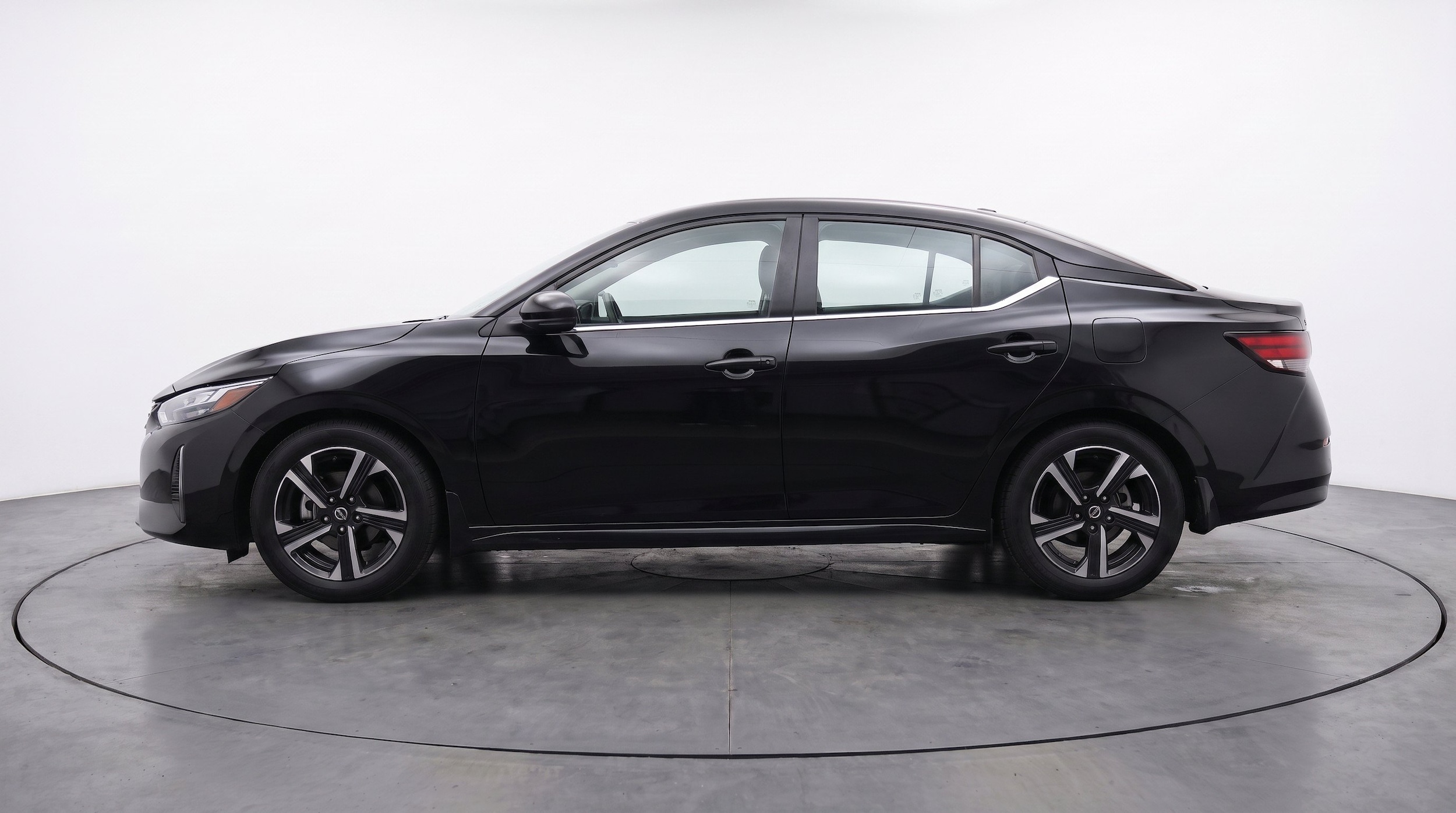 Thumbnail: 2025 Nissan Sentra - 5