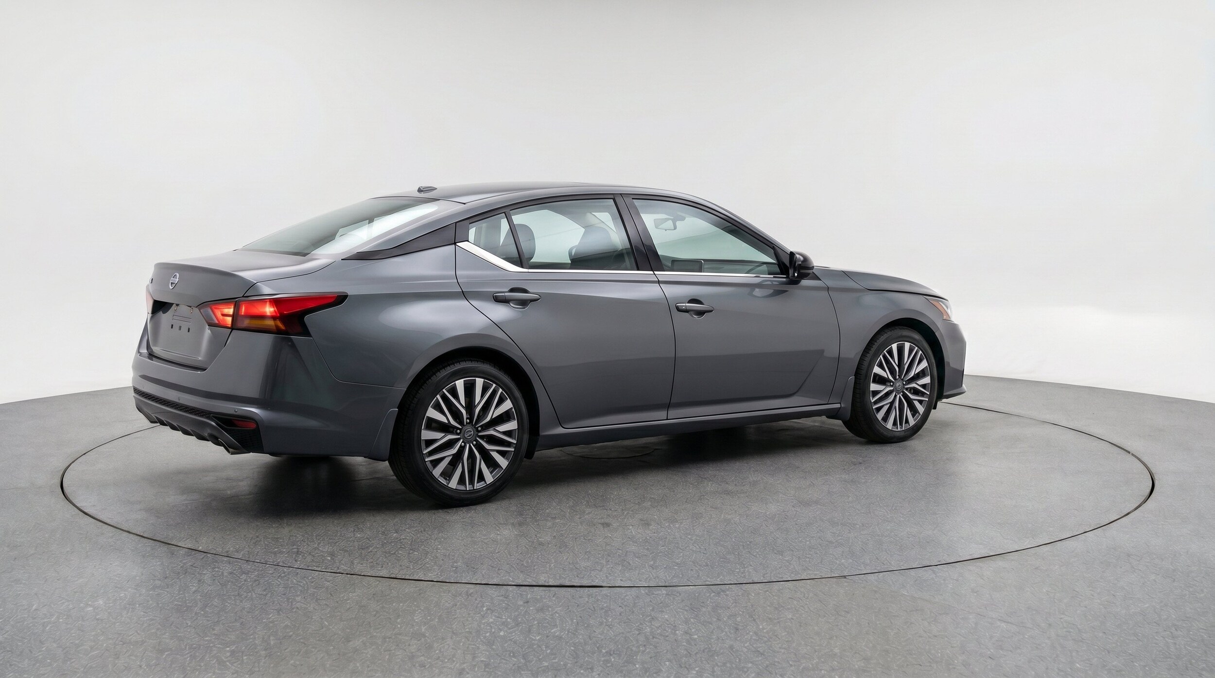 Thumbnail: 2025 Nissan Altima - 9