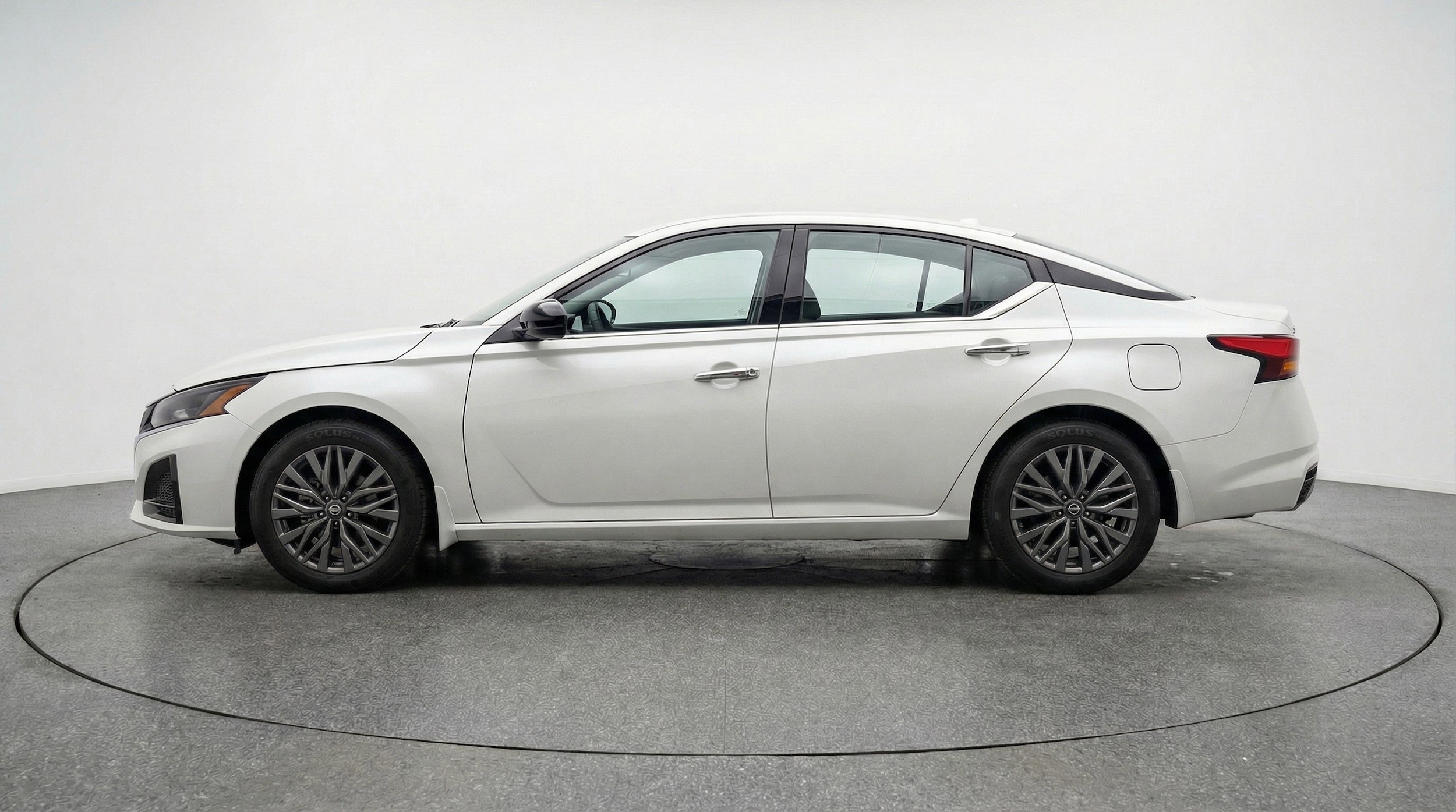 Thumbnail: 2025 Nissan Altima - 5