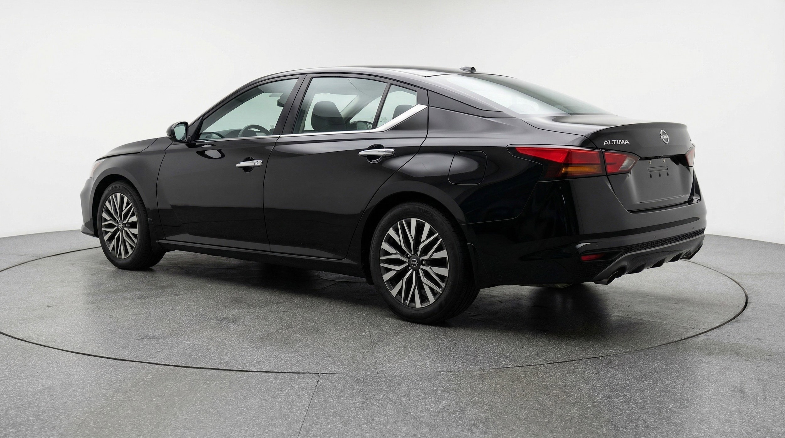 Thumbnail: 2025 Nissan Altima - 6