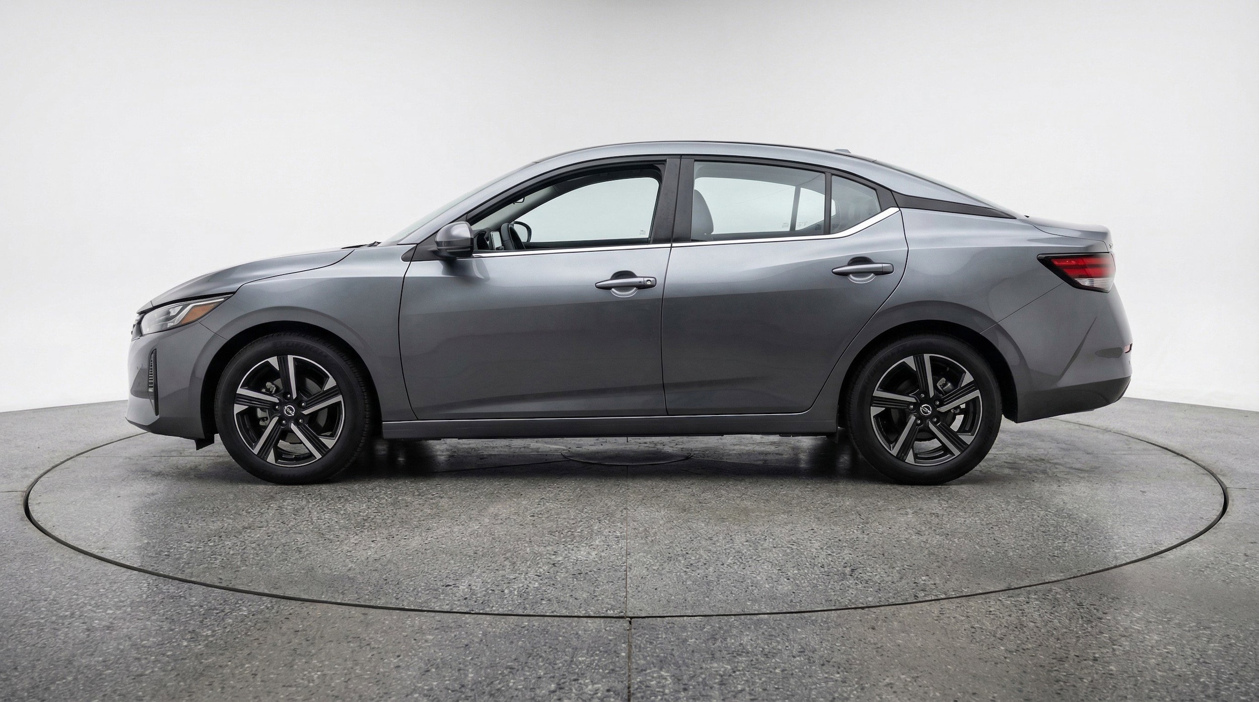 Thumbnail: 2025 Nissan Sentra - 5