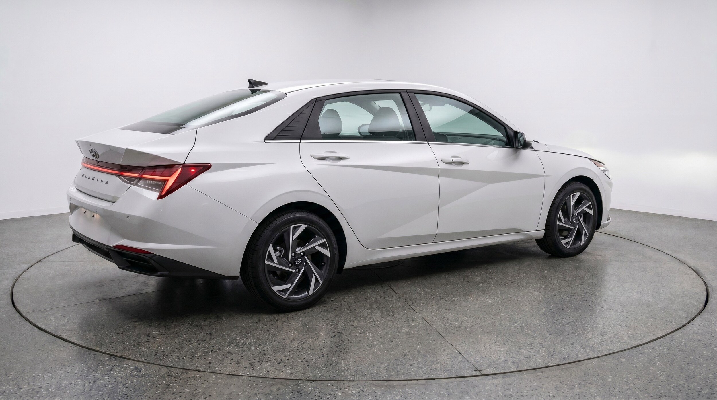 Thumbnail: 2025 Hyundai Elantra - 9