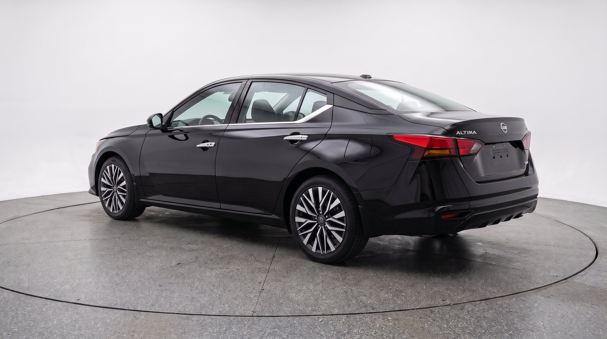 Thumbnail: 2025 Nissan Altima - 6