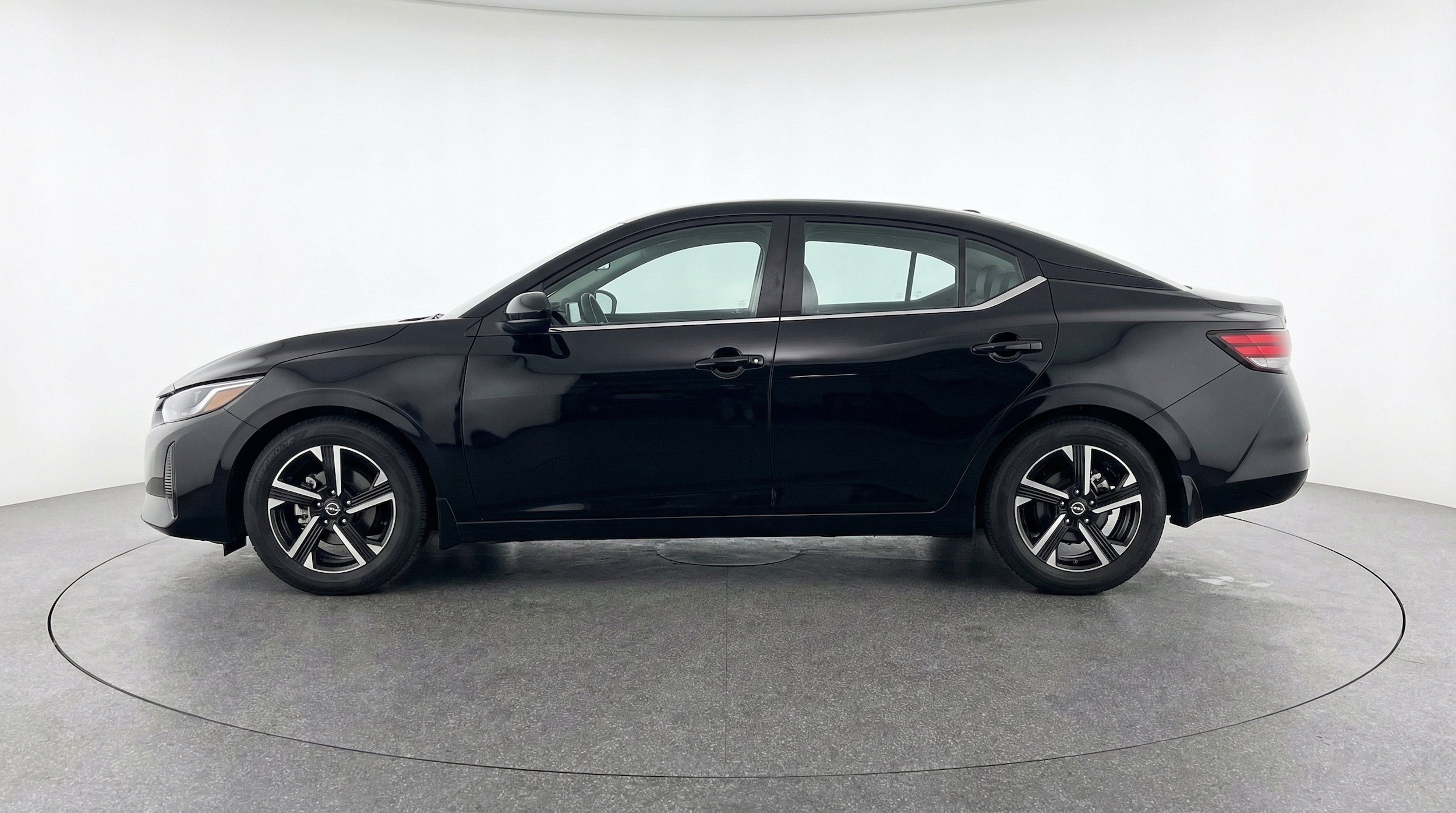 Thumbnail: 2025 Nissan Sentra - 5