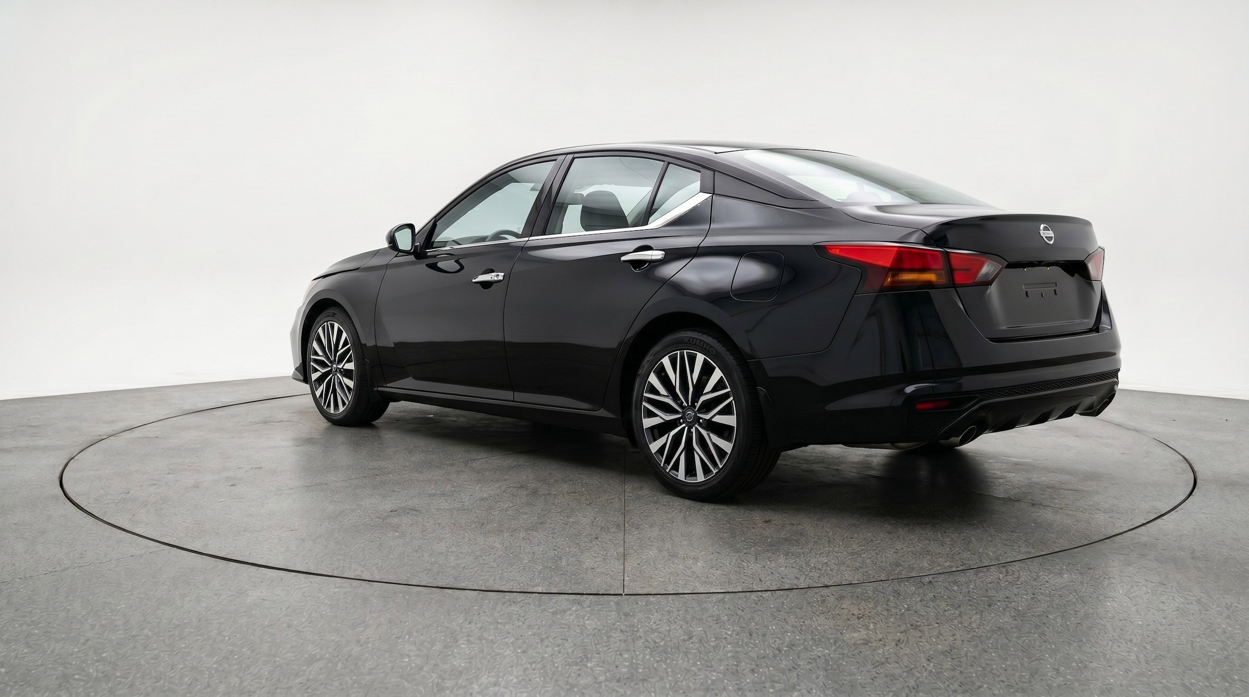 Thumbnail: 2025 Nissan Altima - 6