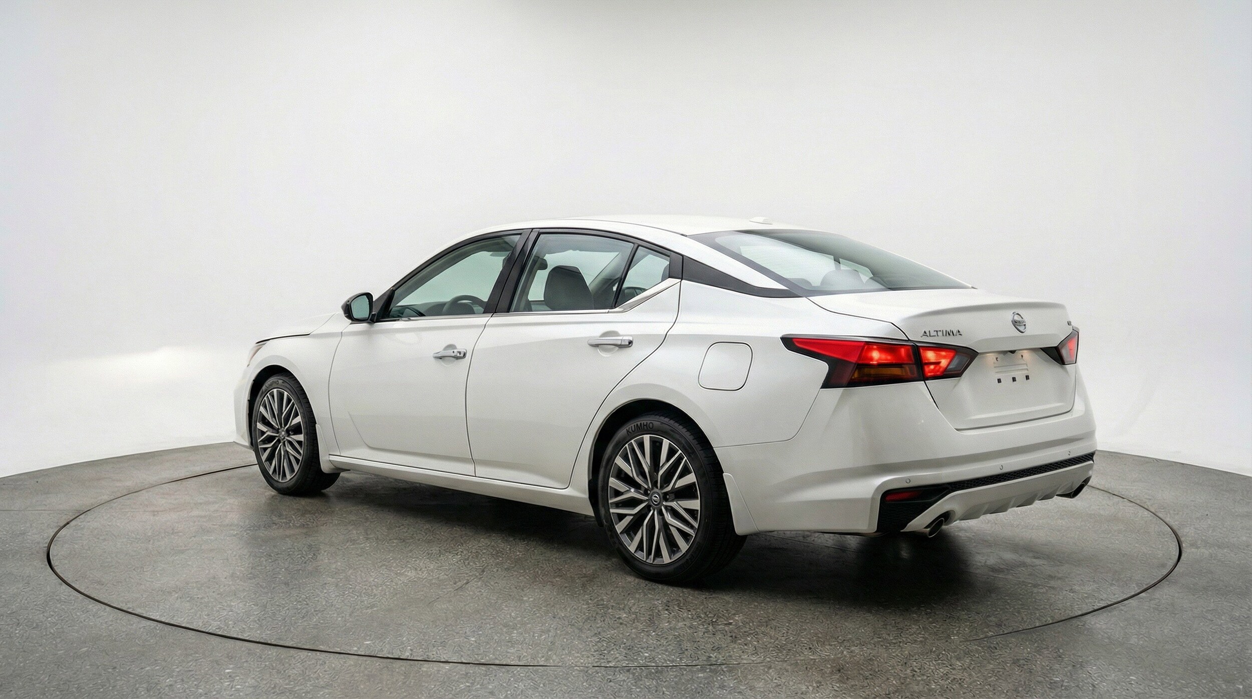 Thumbnail: 2025 Nissan Altima - 6