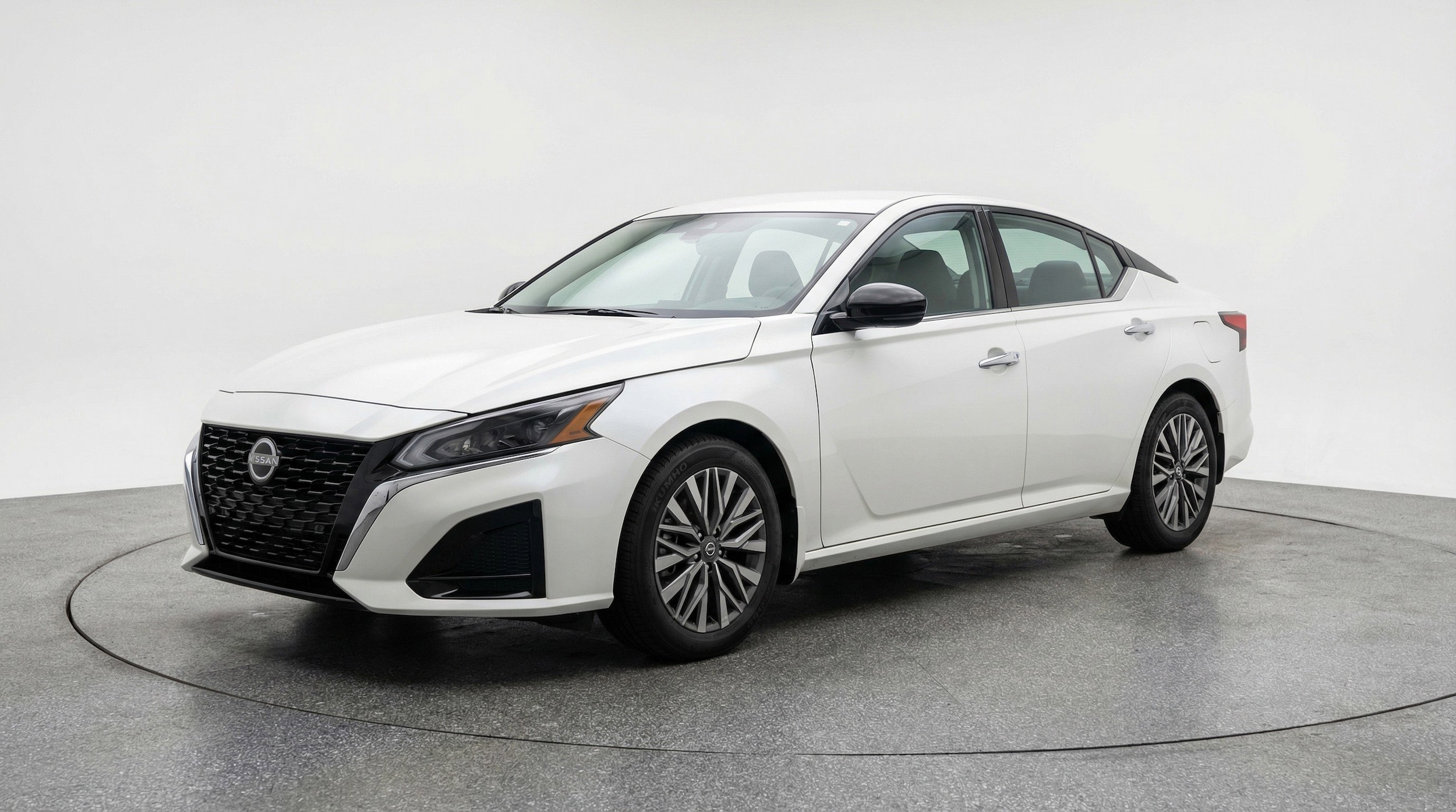 Thumbnail: 2025 Nissan Altima - 3