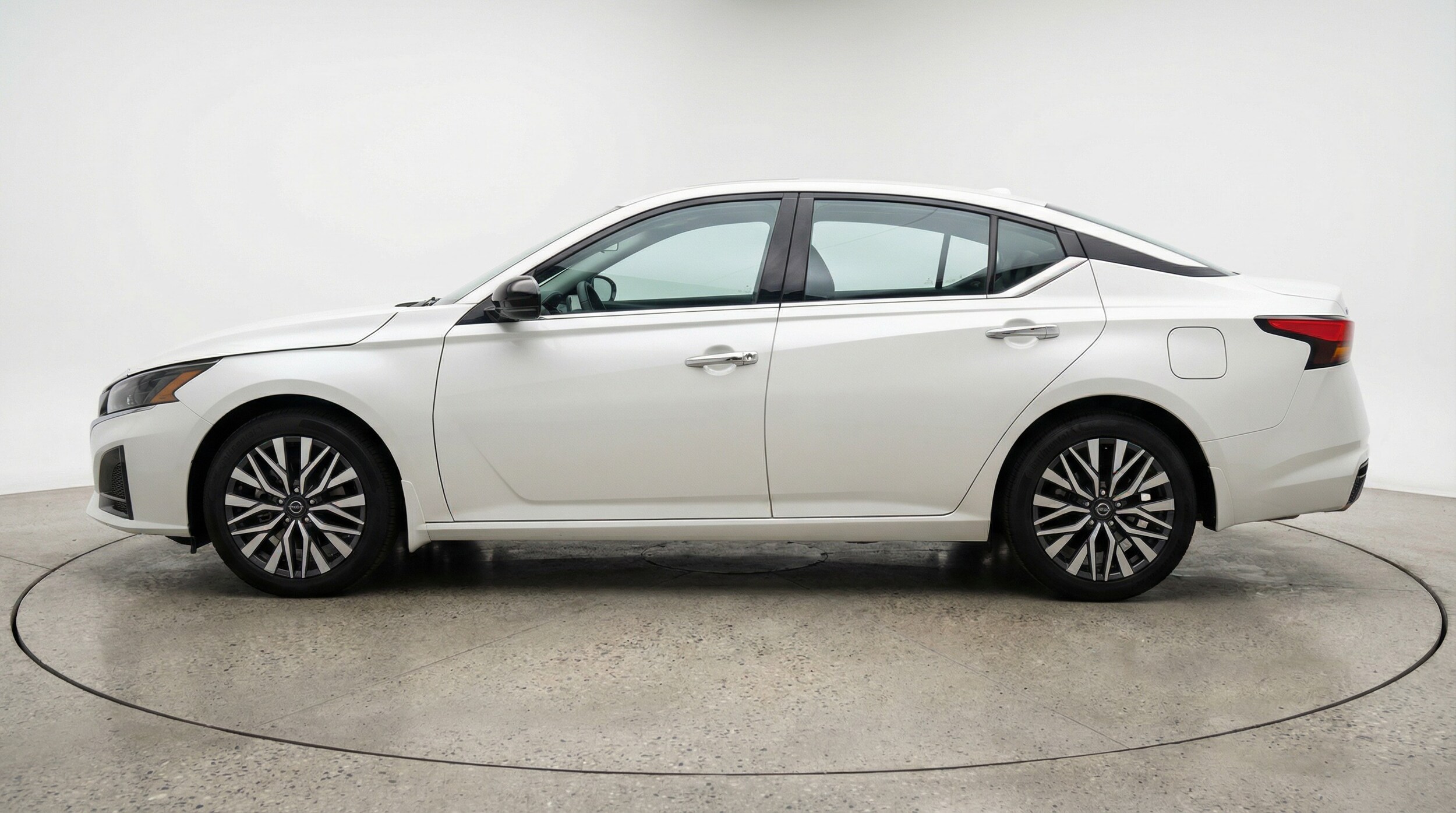 Thumbnail: 2025 Nissan Altima - 4