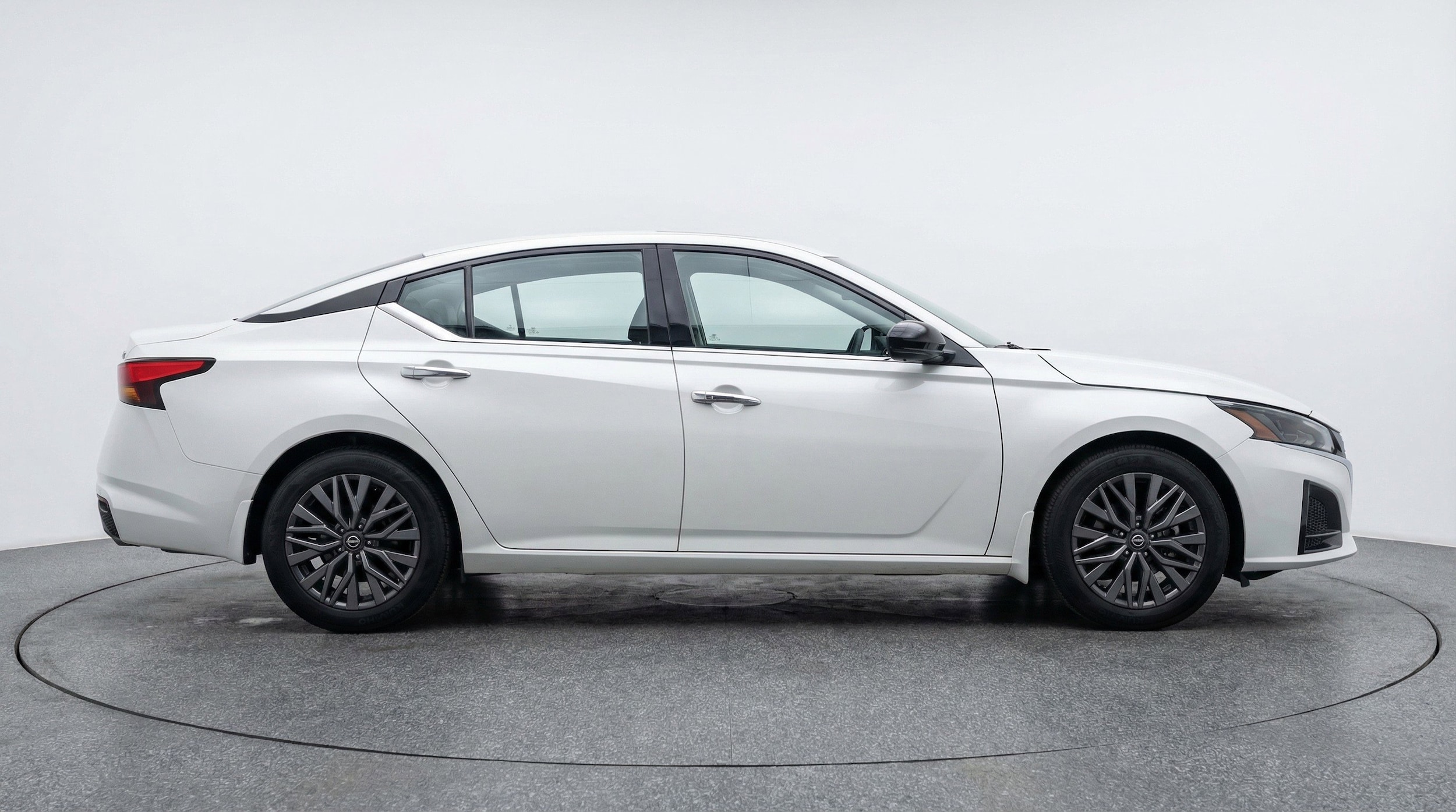 Thumbnail: 2025 Nissan Altima - 11