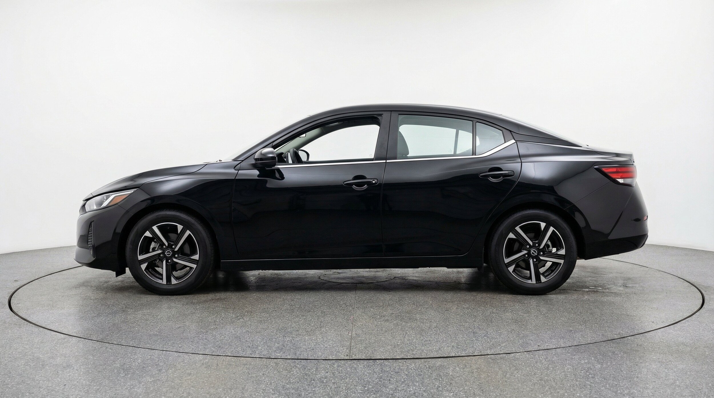 Thumbnail: 2025 Nissan Sentra - 5