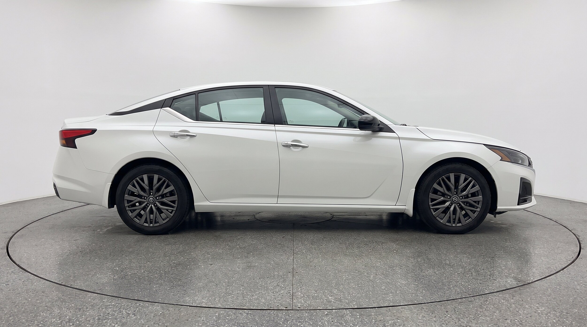 Thumbnail: 2025 Nissan Altima - 11