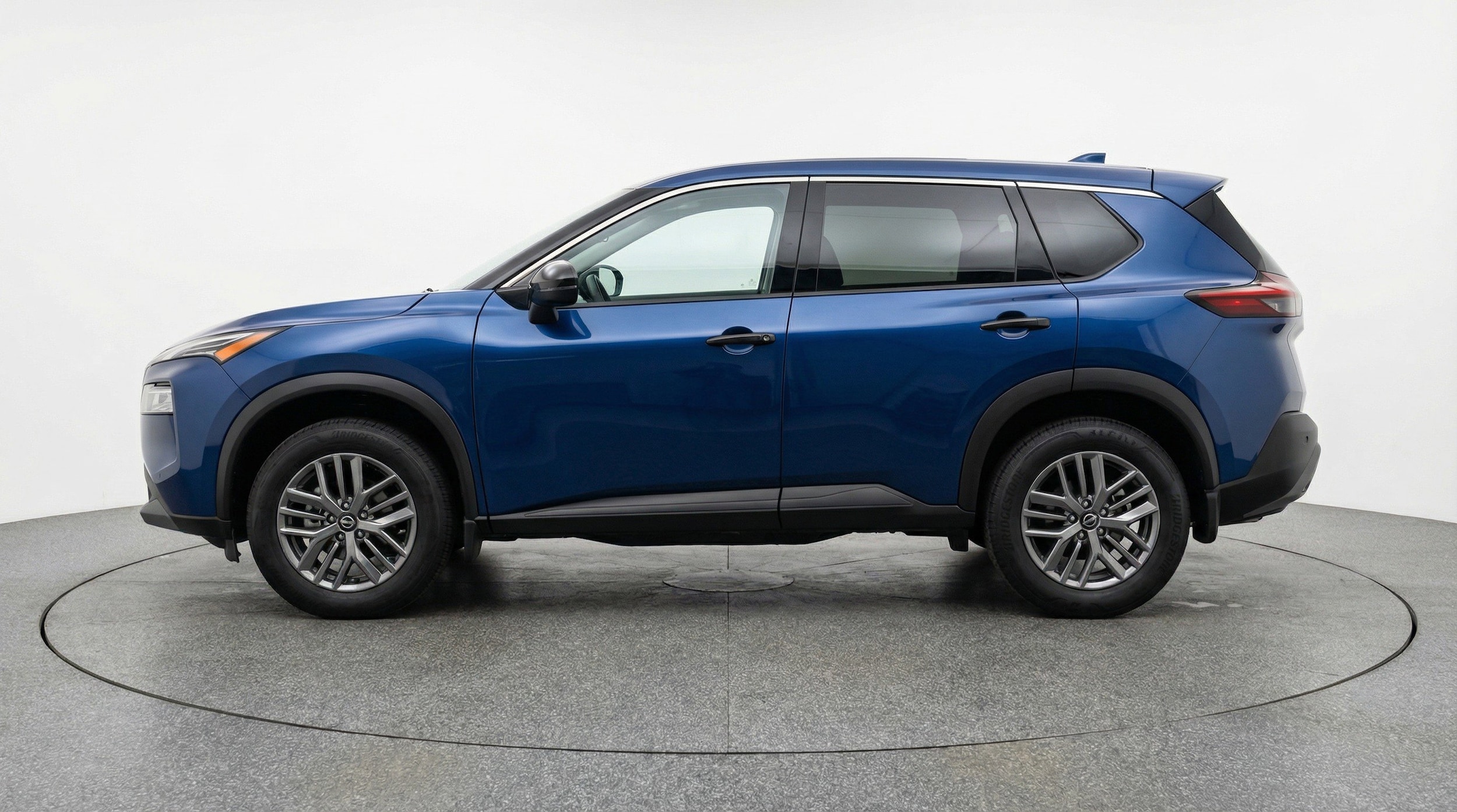 Thumbnail: 2023 Nissan Rogue - 5