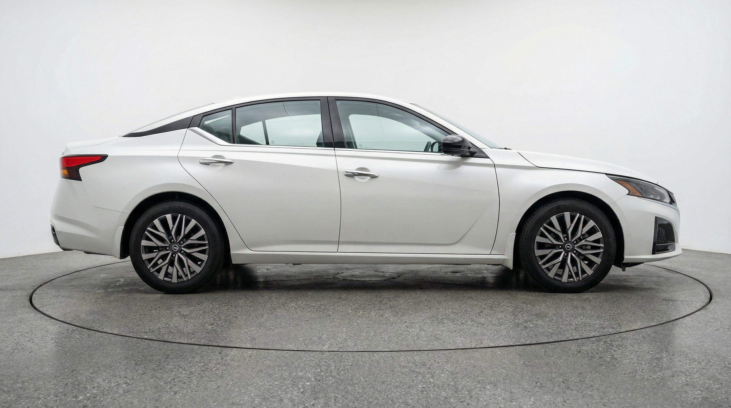 Thumbnail: 2025 Nissan Altima - 11