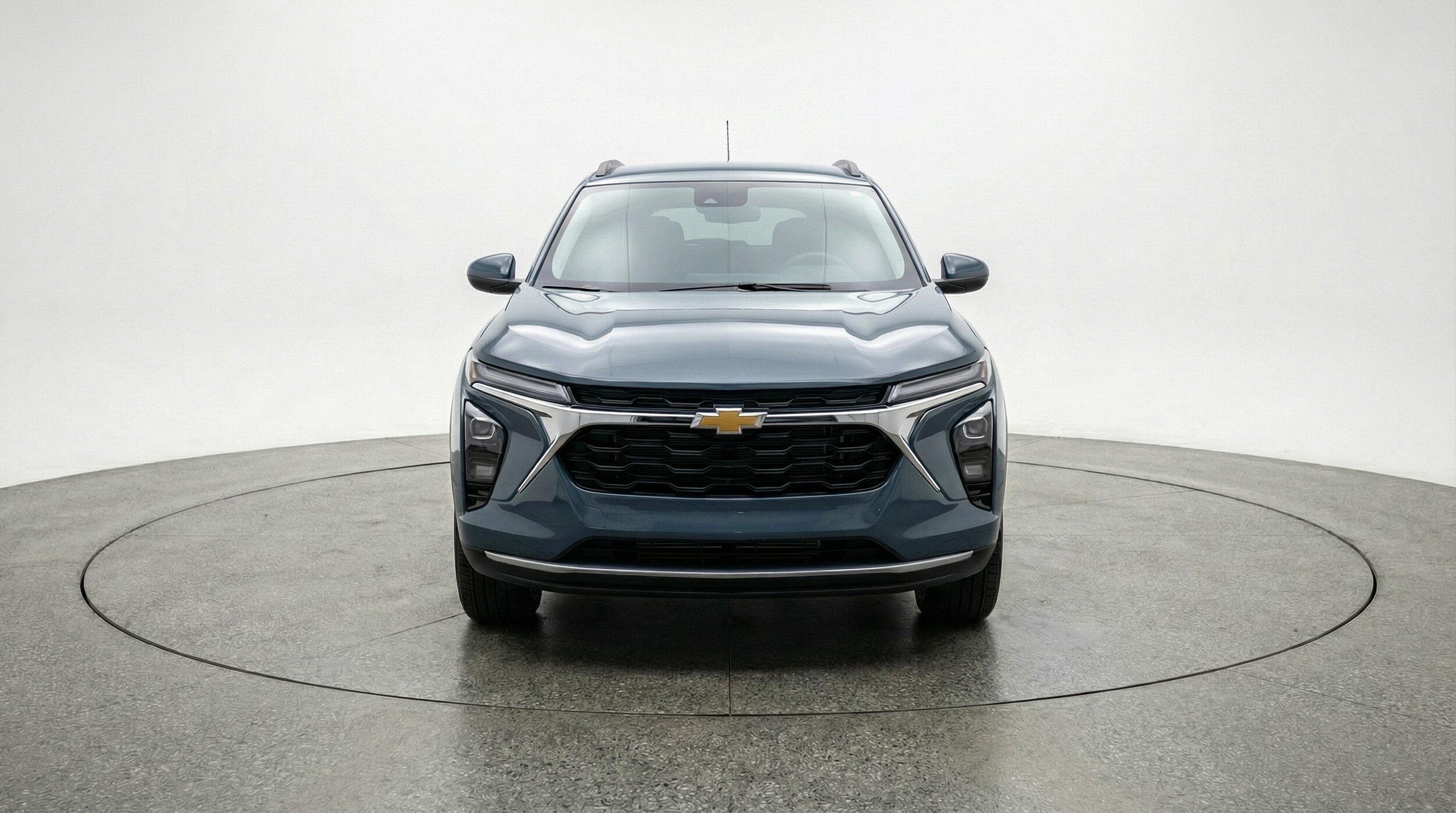 Thumbnail: 2025 Chevrolet Trax - 2