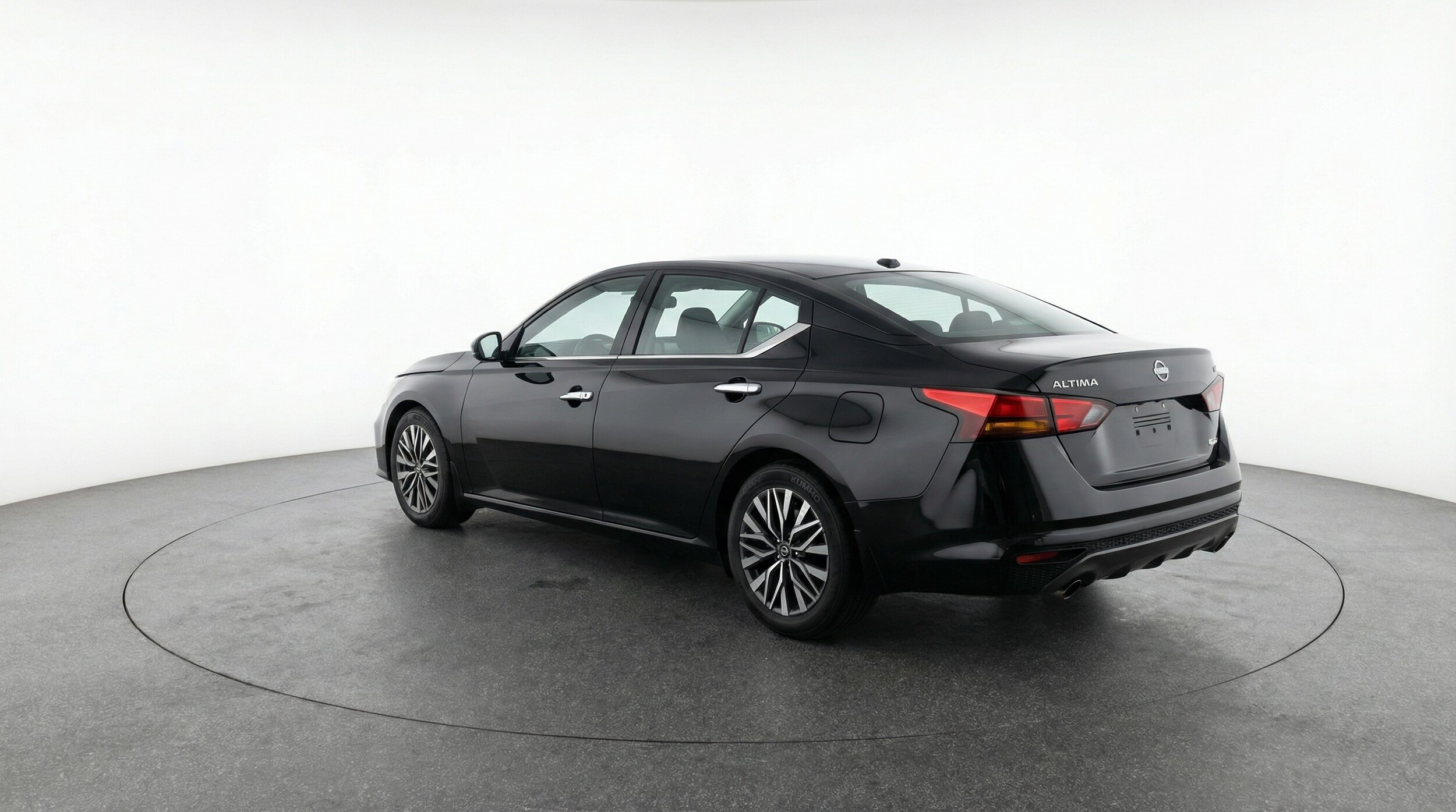 Thumbnail: 2025 Nissan Altima - 5