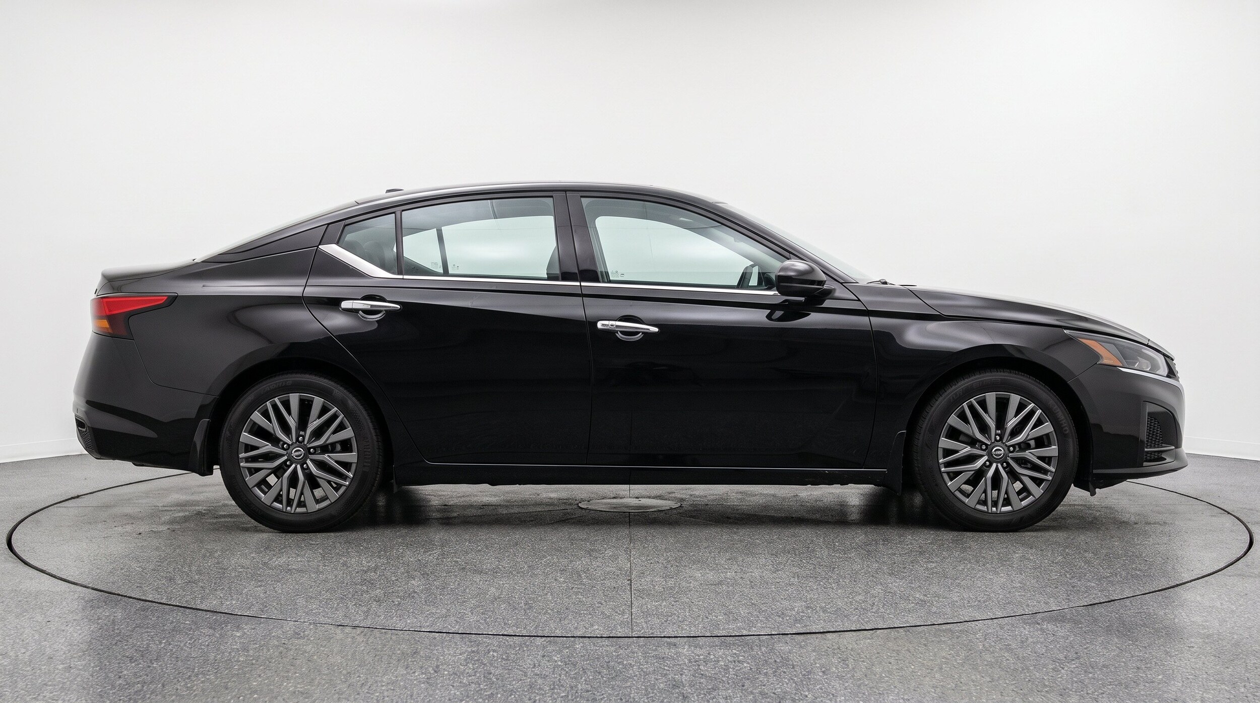 Thumbnail: 2025 Nissan Altima - 11