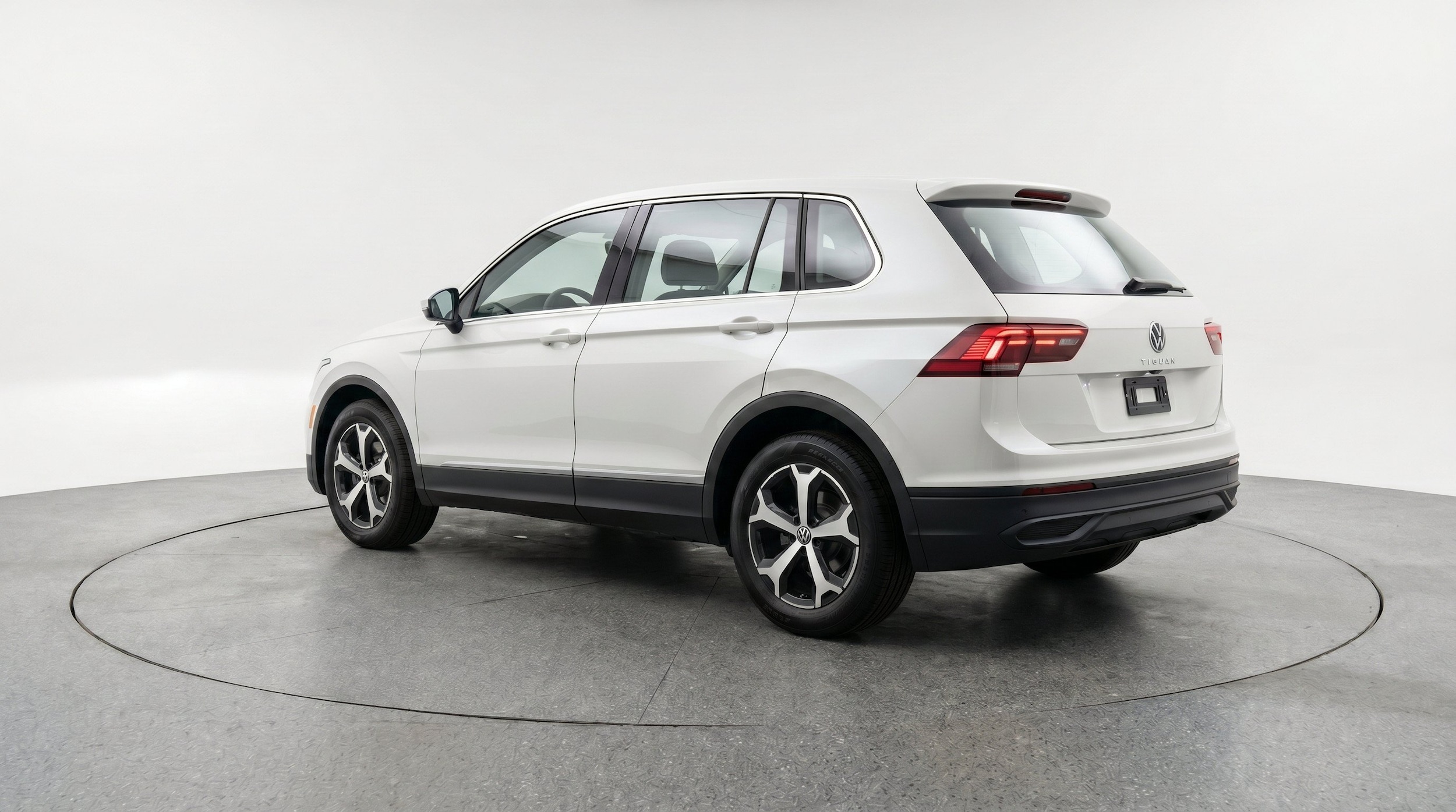 Thumbnail: 2026 Volkswagen Tiguan - 6
