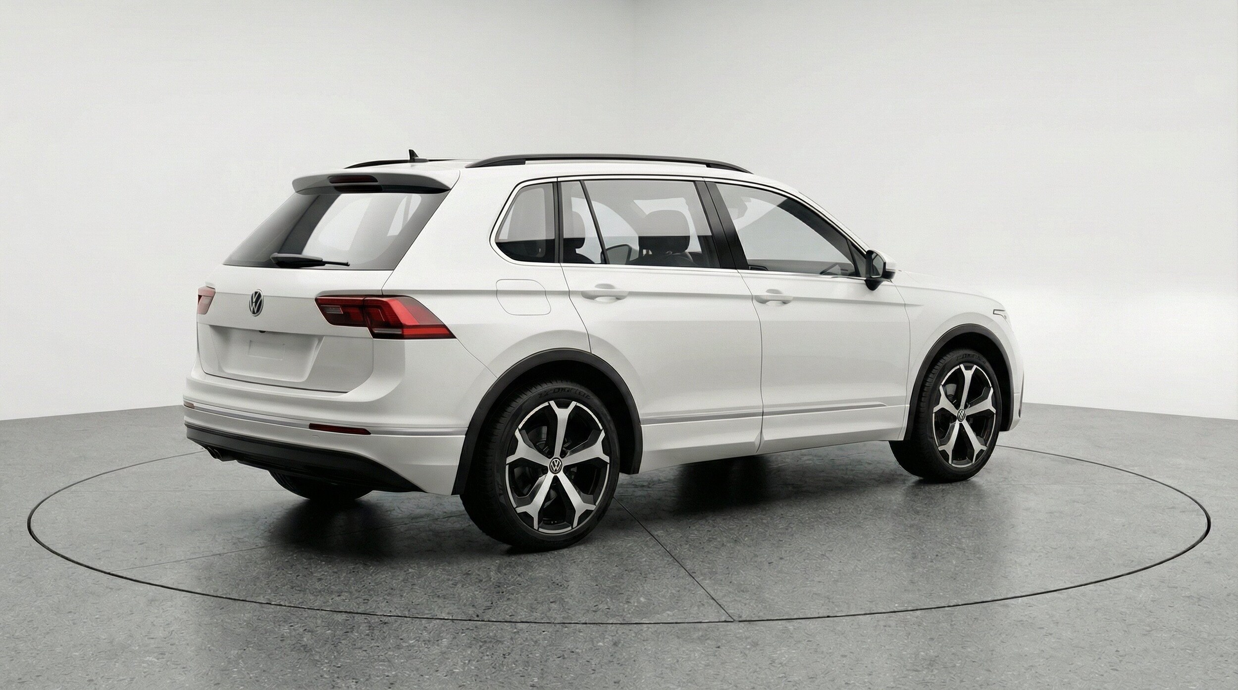 Thumbnail: 2026 Volkswagen Tiguan - 9