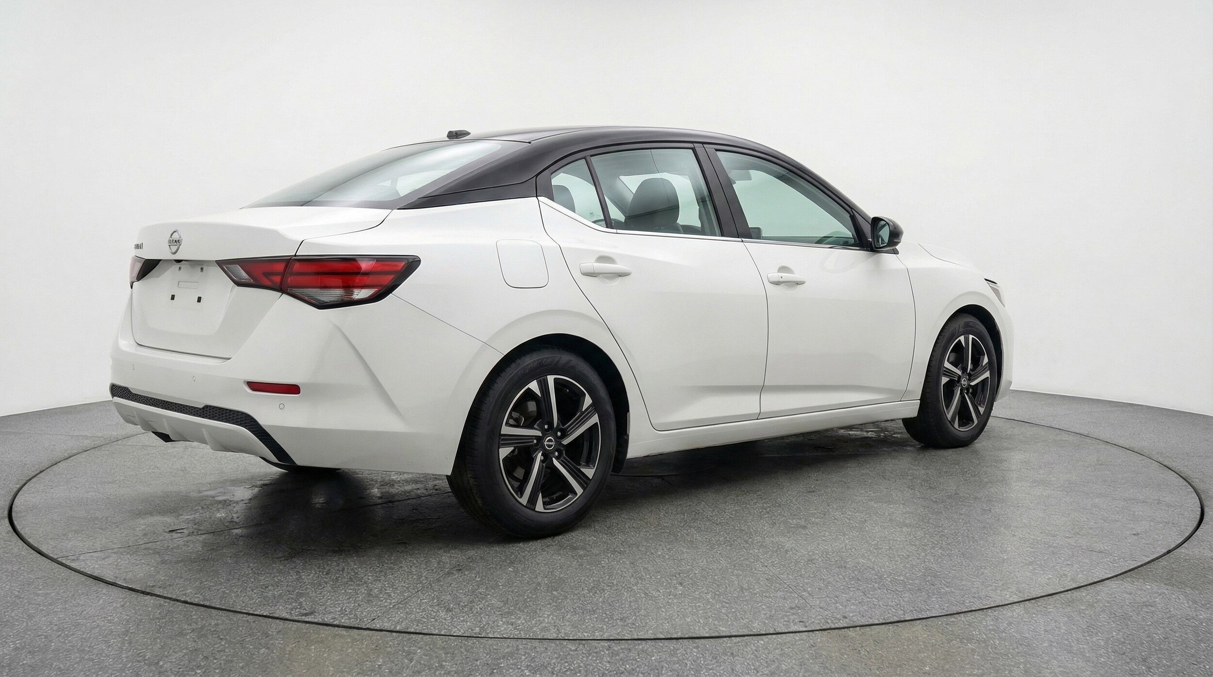 Thumbnail: 2025 Nissan Sentra - 9