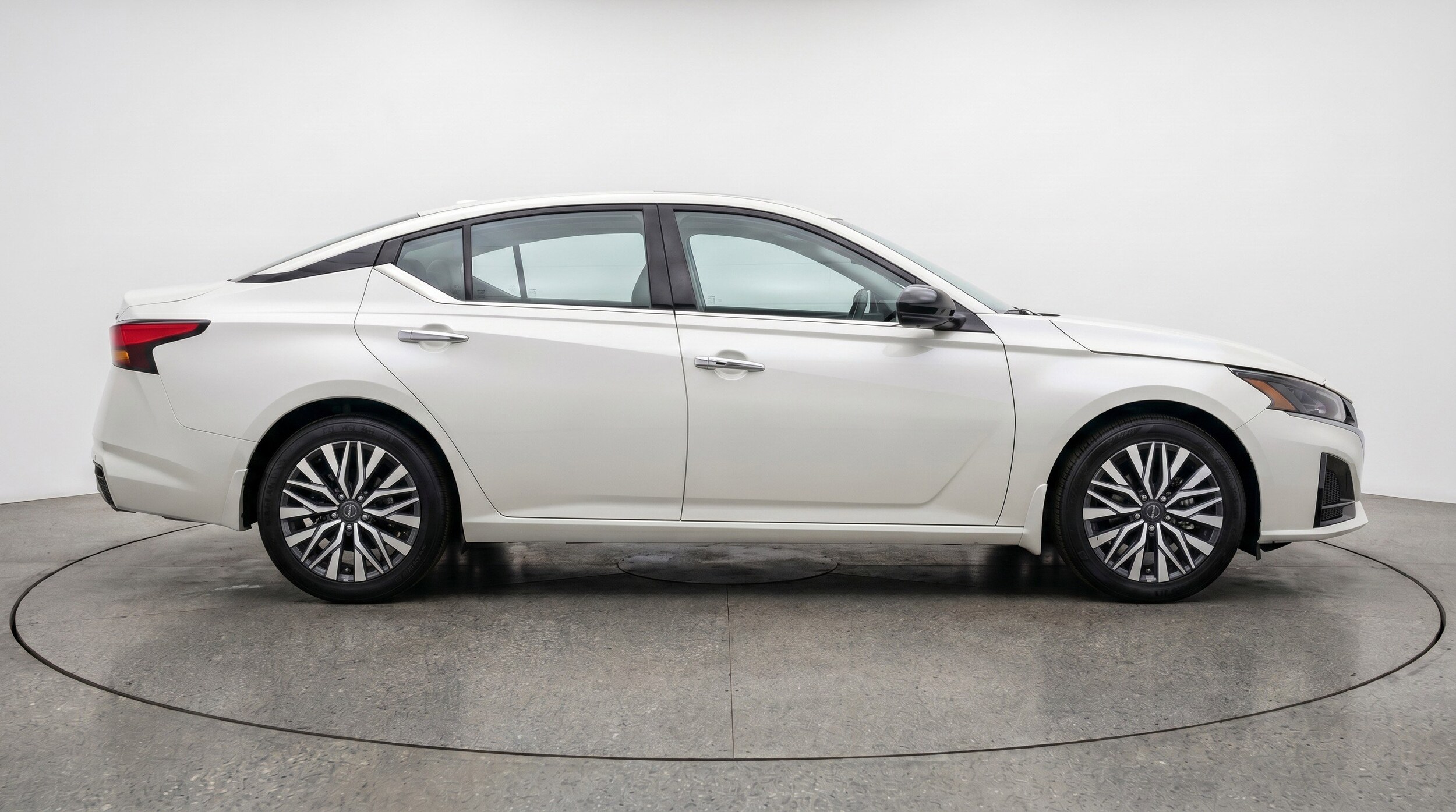 Thumbnail: 2025 Nissan Altima - 11