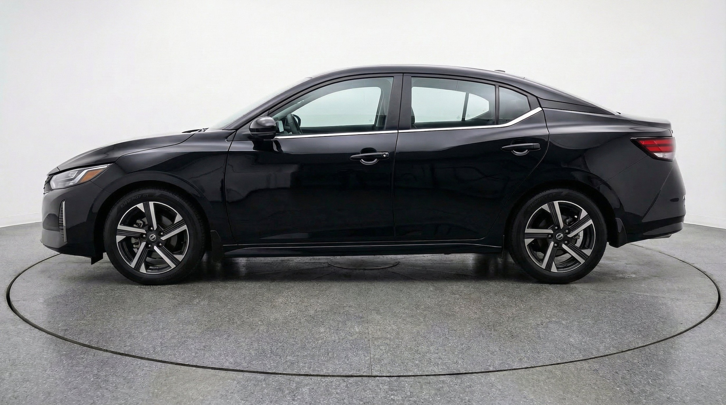 Thumbnail: 2025 Nissan Sentra - 5