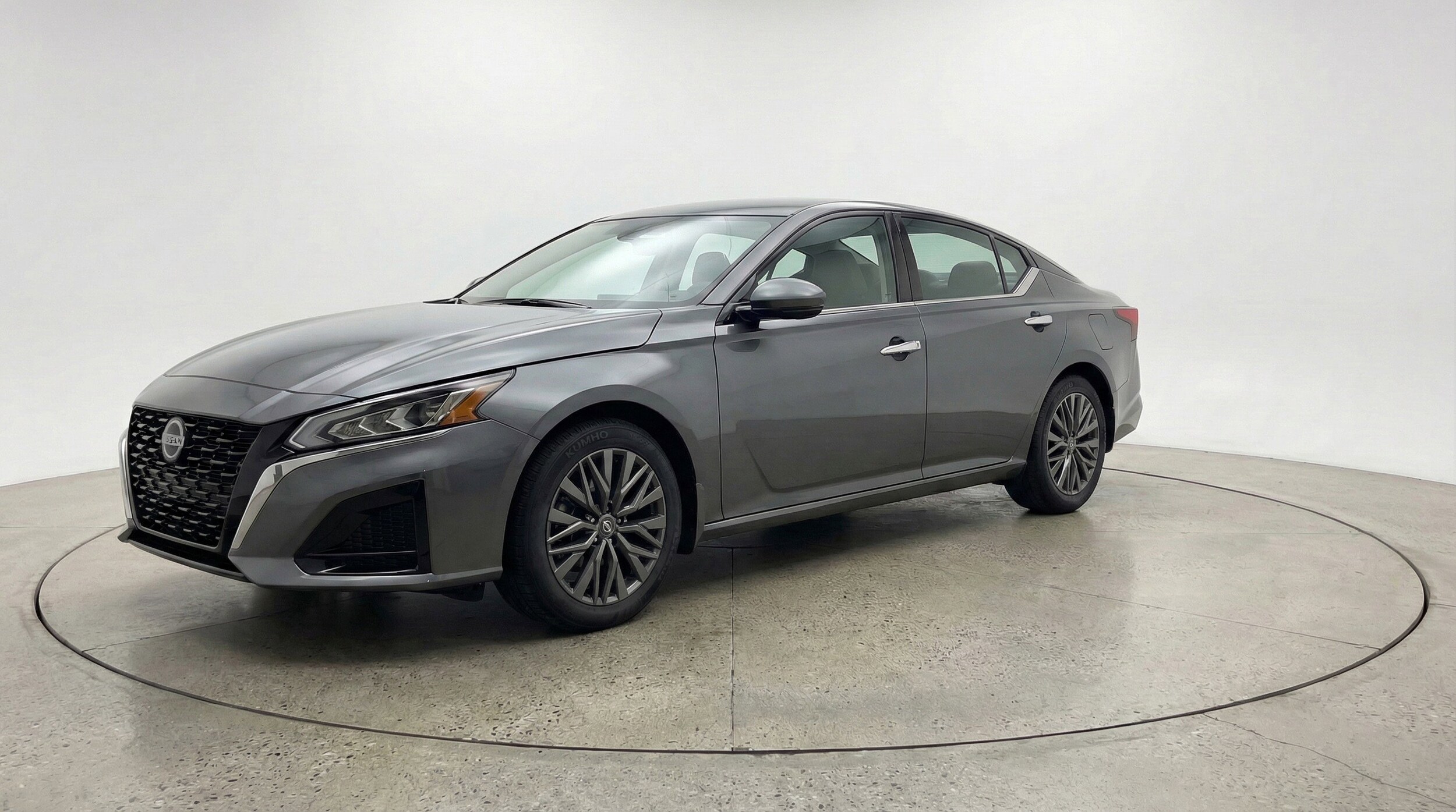 Thumbnail: 2025 Nissan Altima - 3