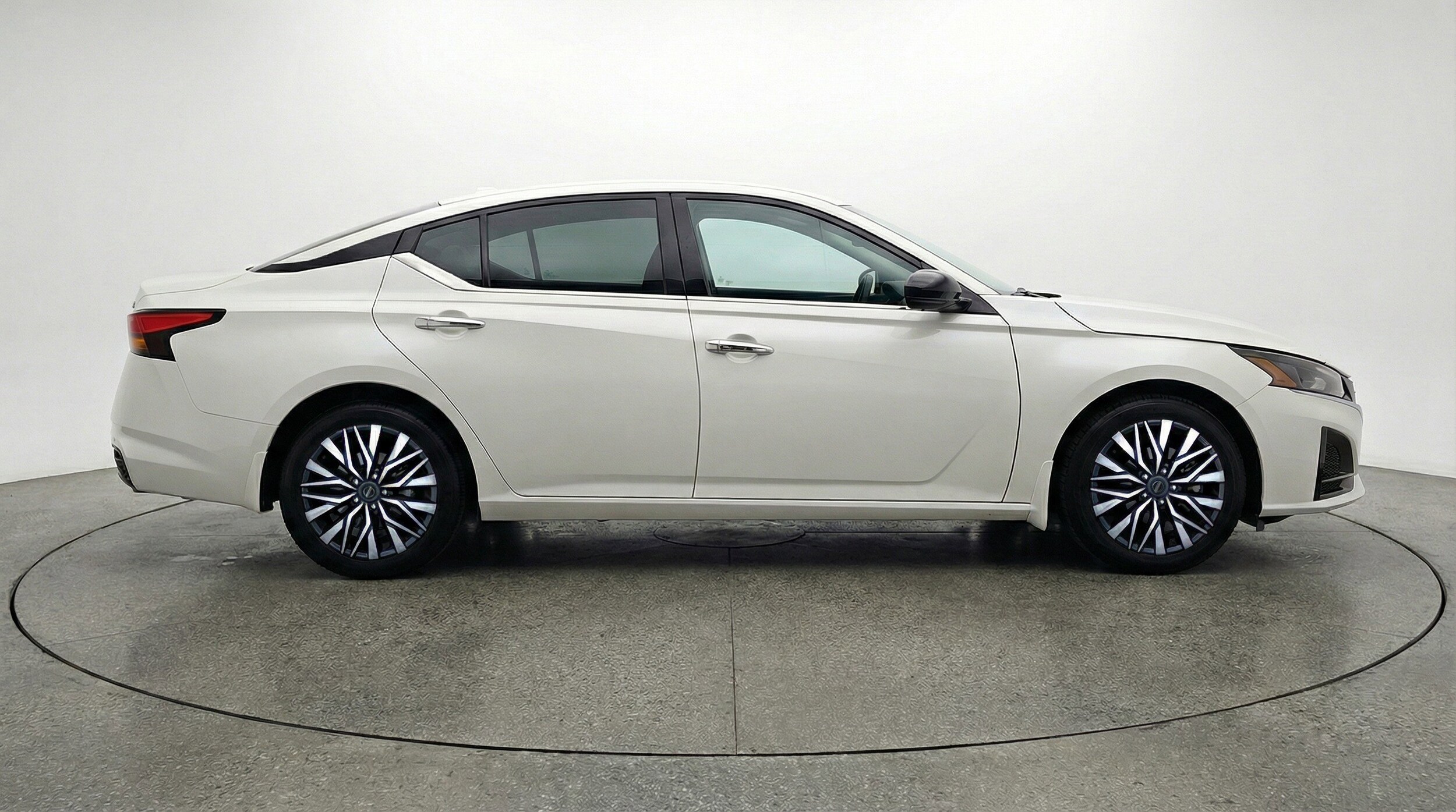 Thumbnail: 2025 Nissan Altima - 11