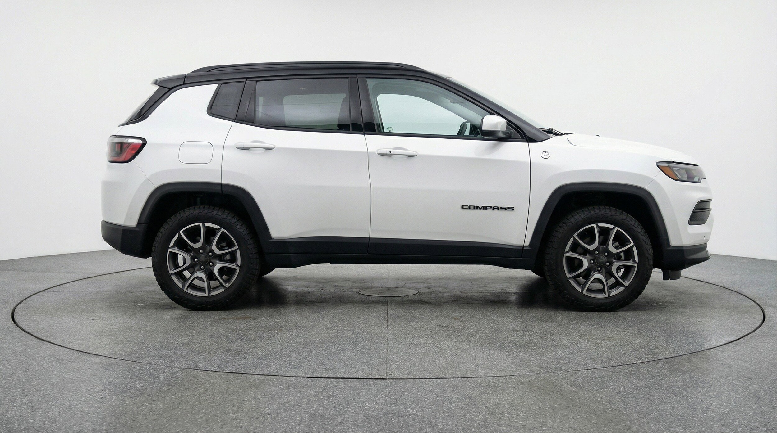 Thumbnail: 2025 Jeep Compass - 11