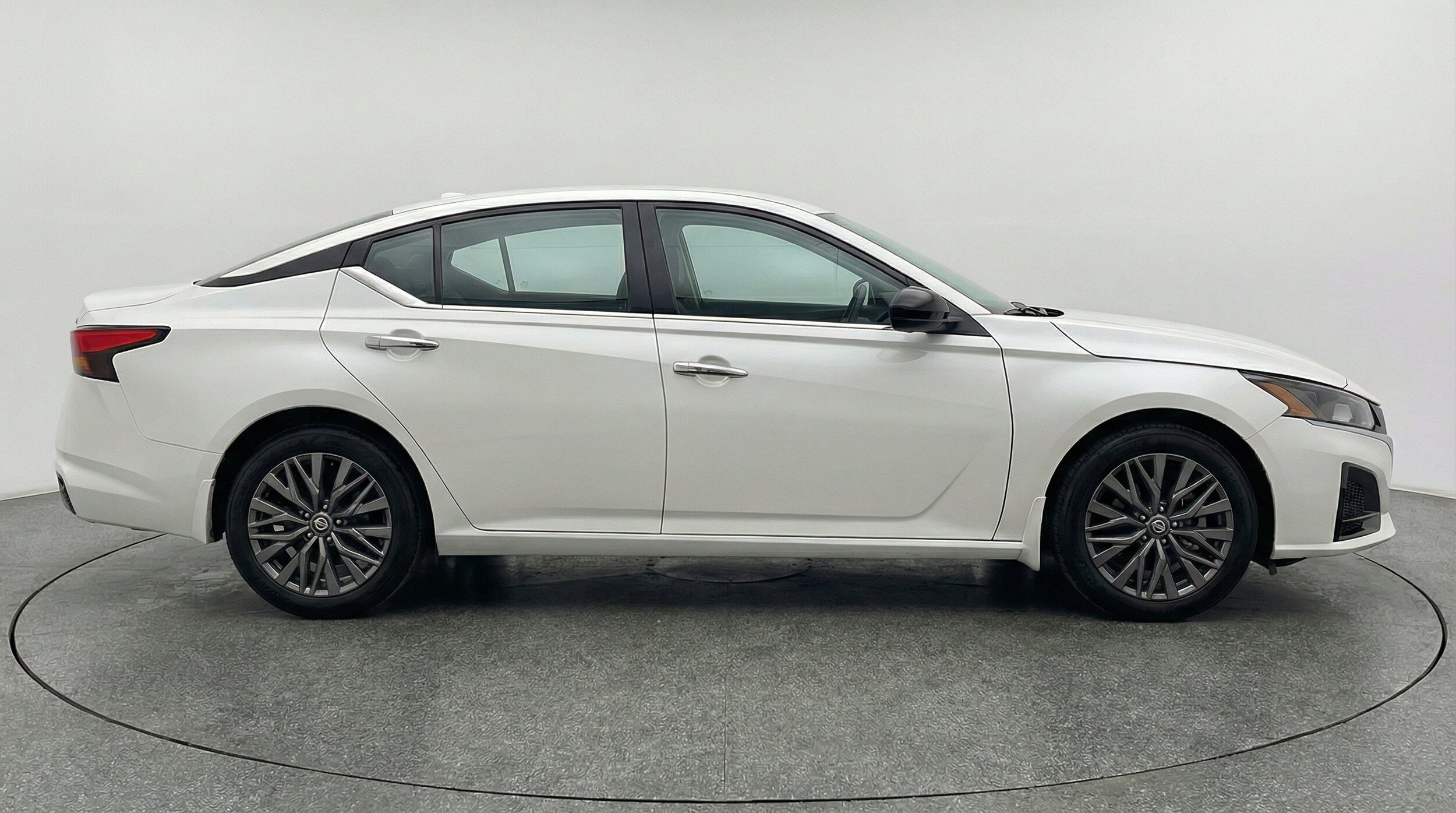 Thumbnail: 2025 Nissan Altima - 11