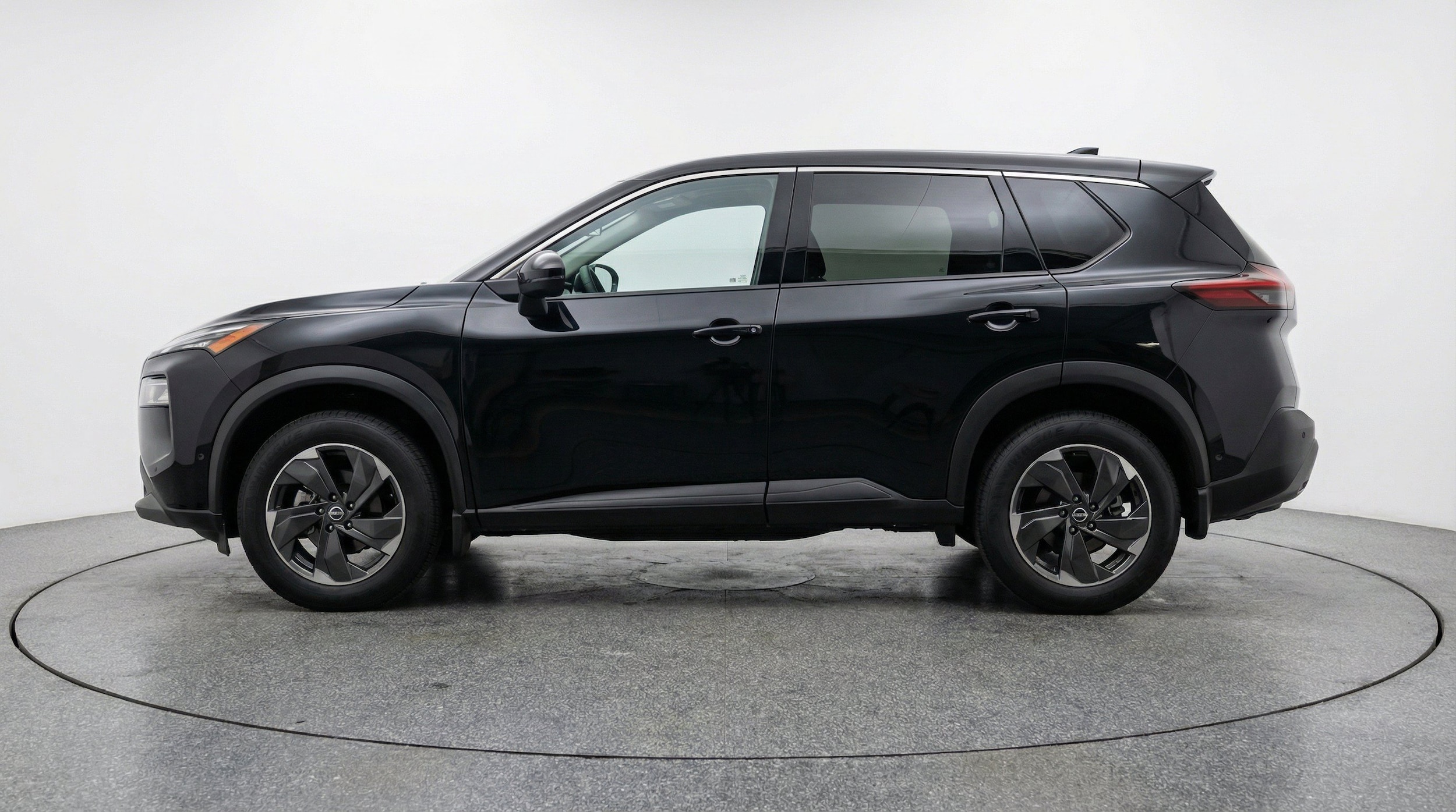 Thumbnail: 2025 Nissan Rogue - 5
