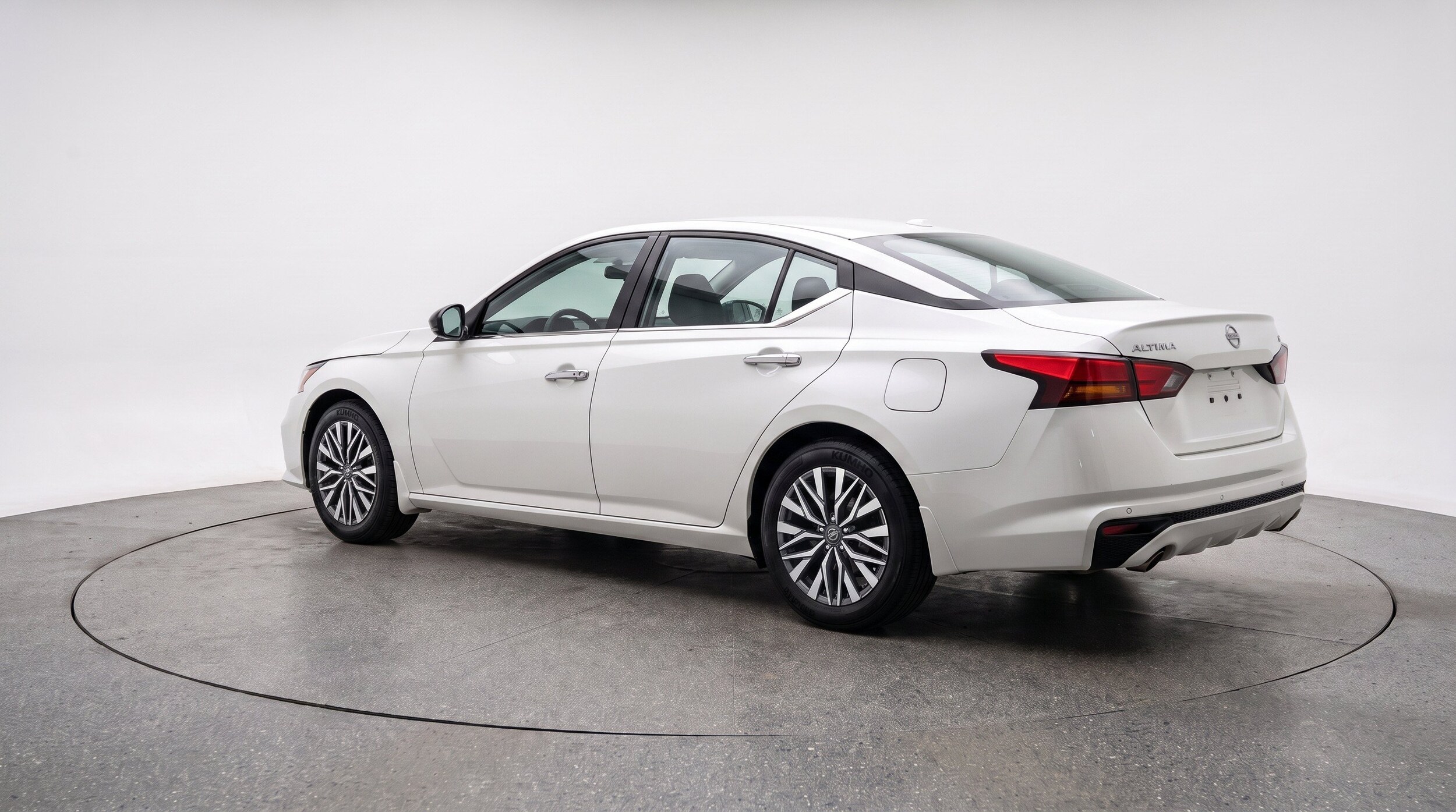 Thumbnail: 2025 Nissan Altima - 6