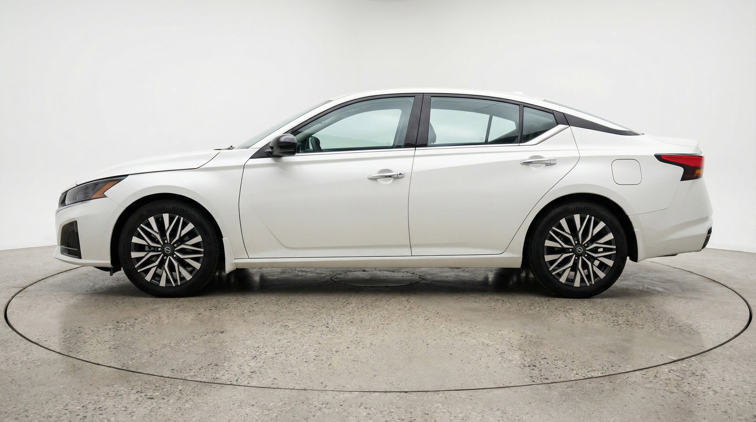 Thumbnail: 2025 Nissan Altima - 5