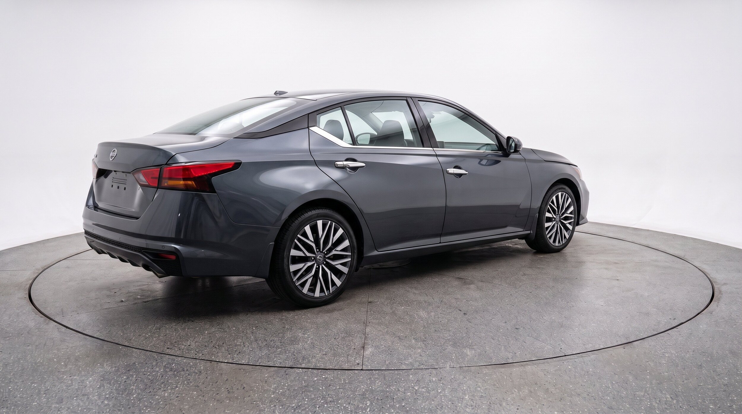 Thumbnail: 2025 Nissan Altima - 9