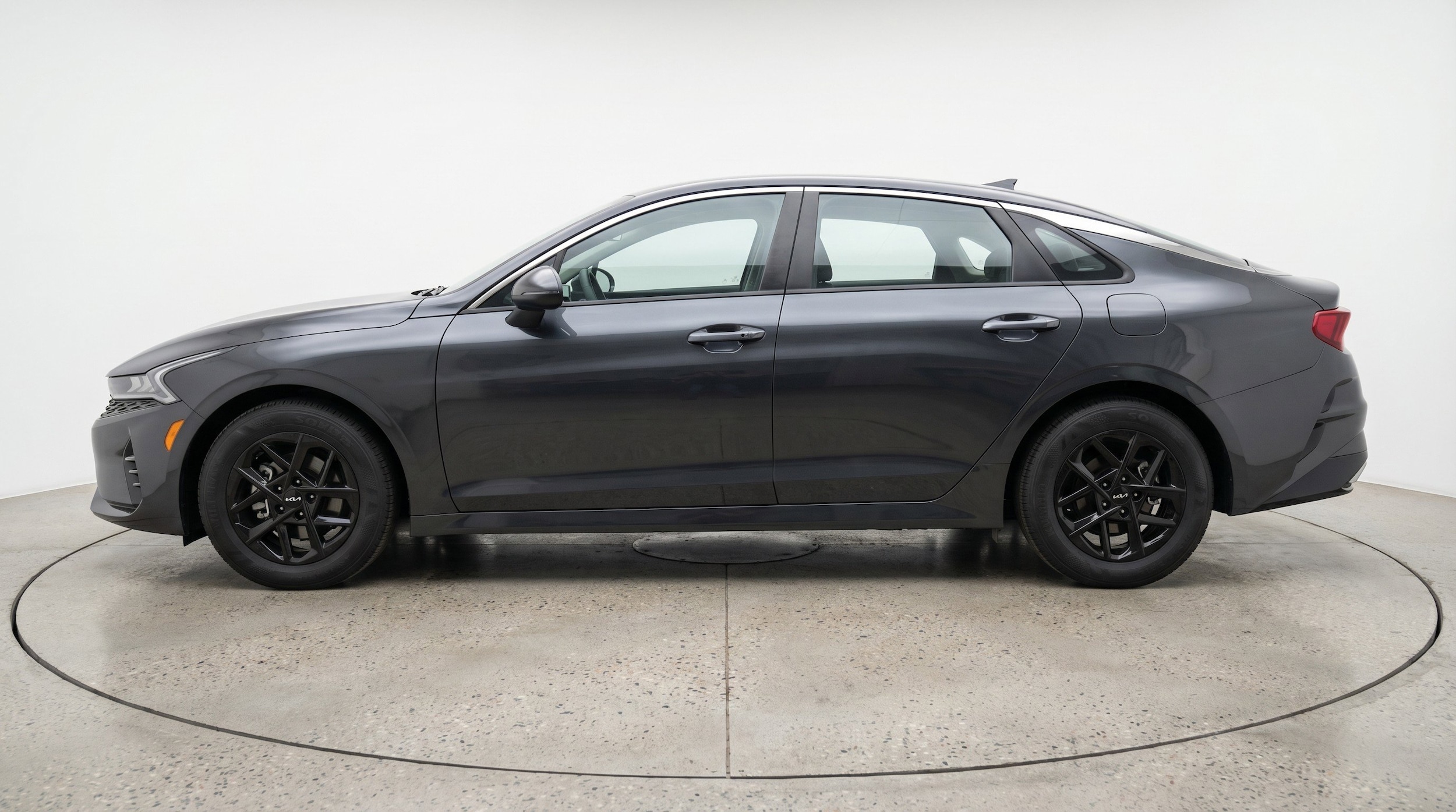 Thumbnail: 2025 Kia K5 - 5