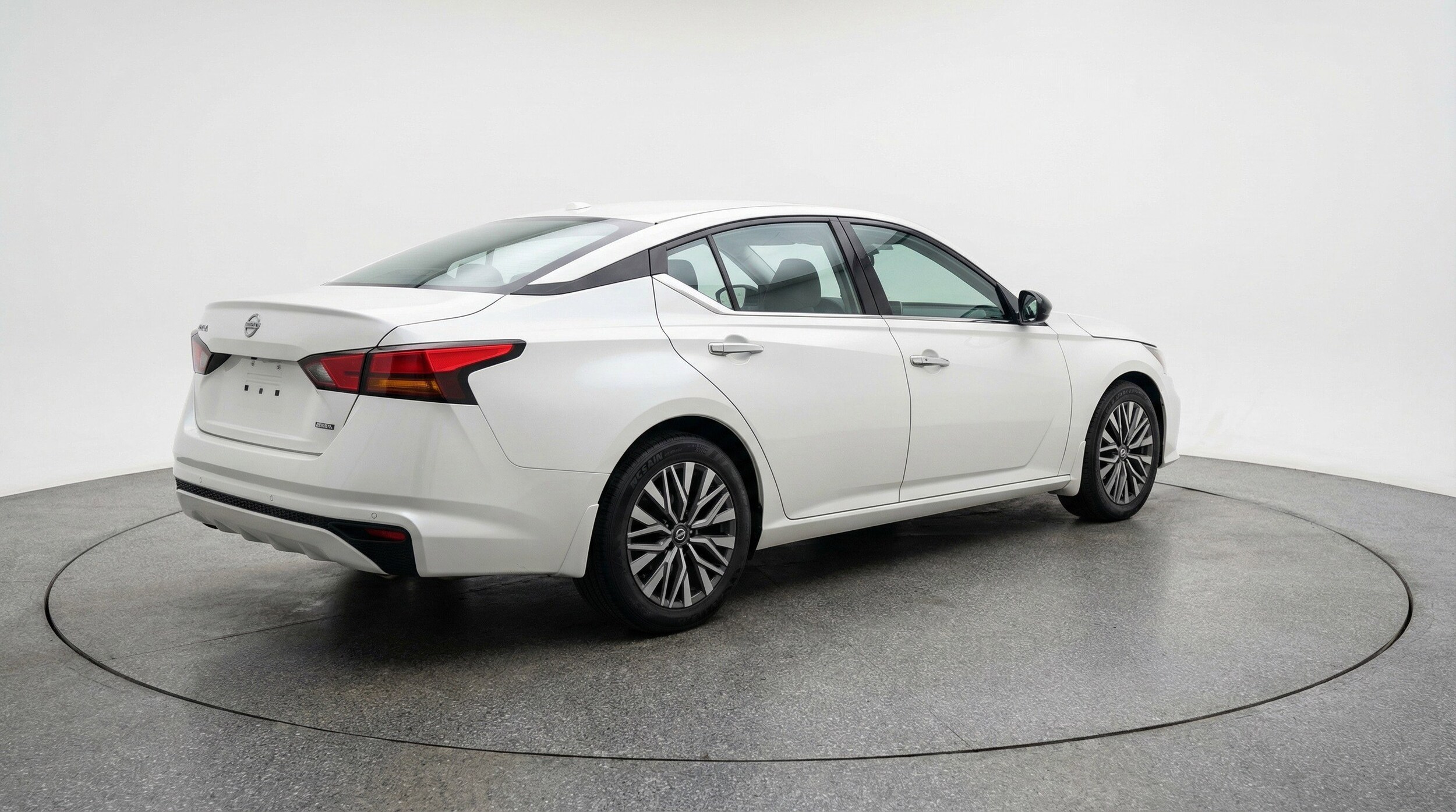 Thumbnail: 2025 Nissan Altima - 9