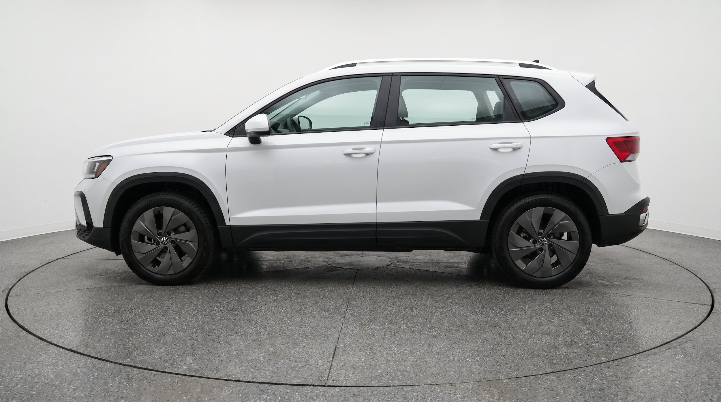 Thumbnail: 2026 Volkswagen Taos - 5