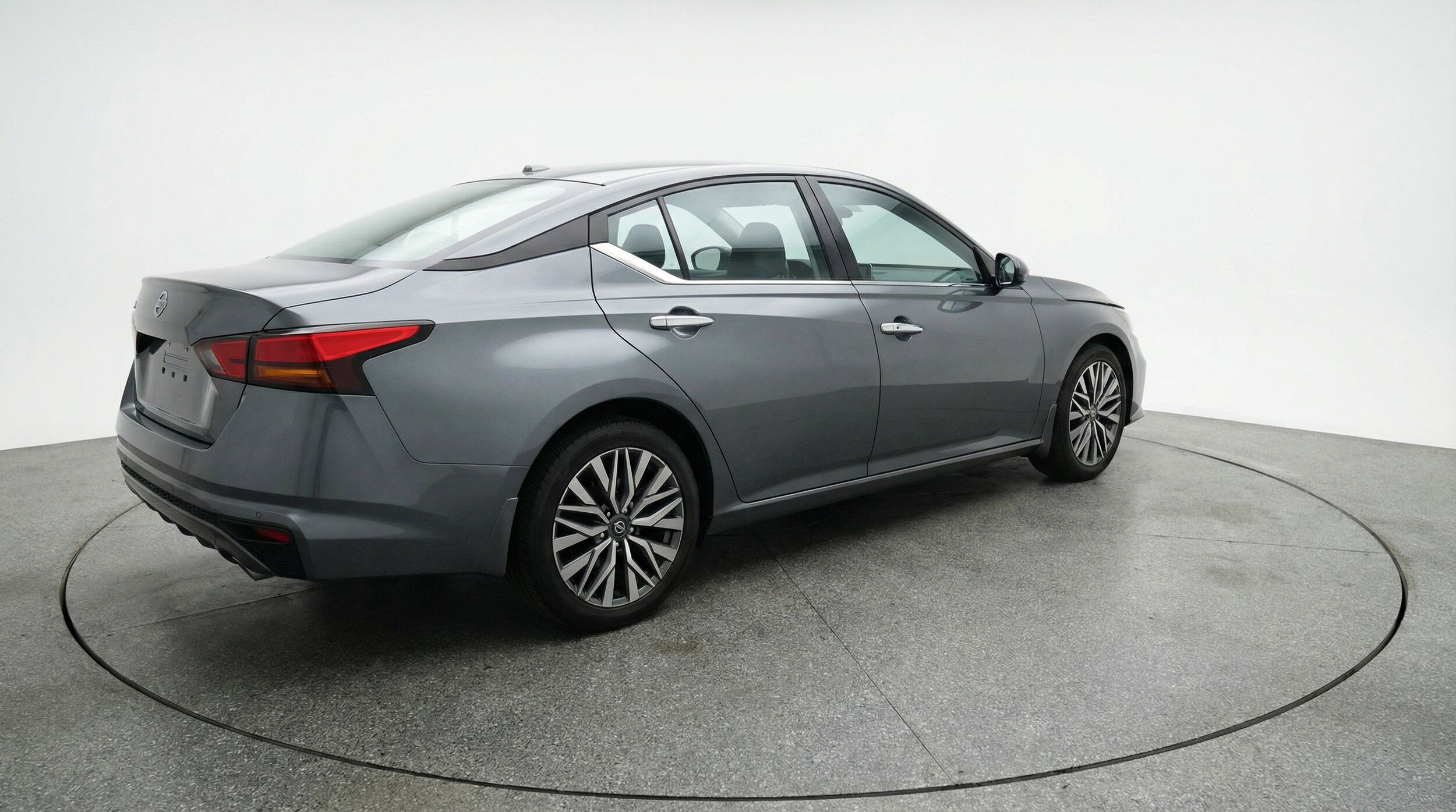 Thumbnail: 2025 Nissan Altima - 9