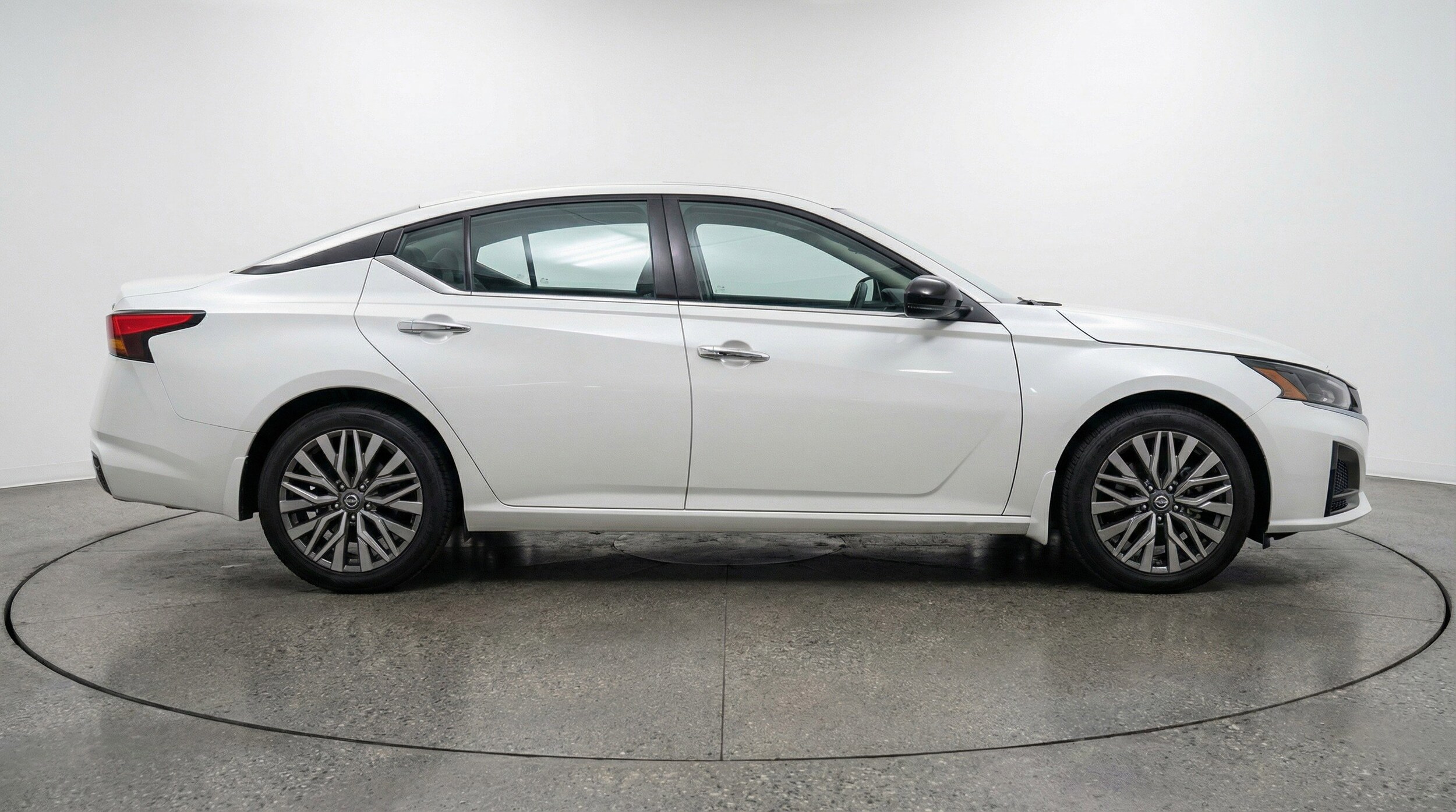 Thumbnail: 2025 Nissan Altima - 11