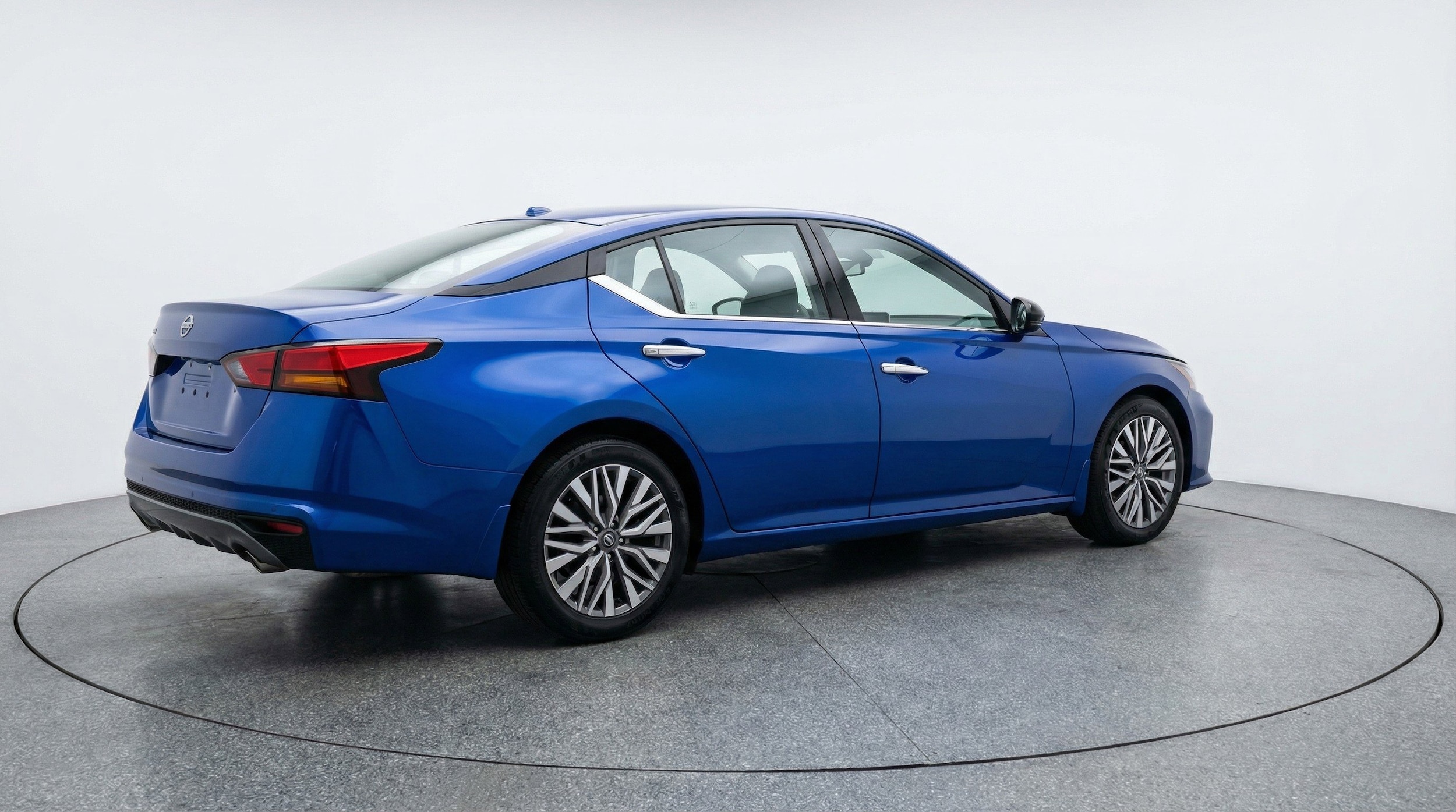 Thumbnail: 2025 Nissan Altima - 9
