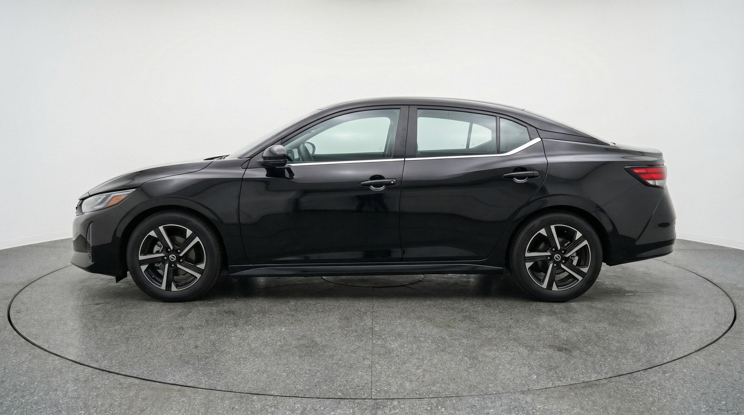 Thumbnail: 2025 Nissan Sentra - 5