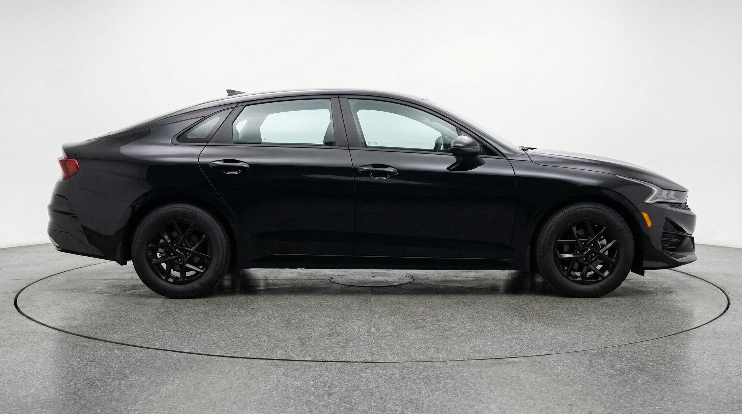 Thumbnail: 2025 Kia K5 - 11