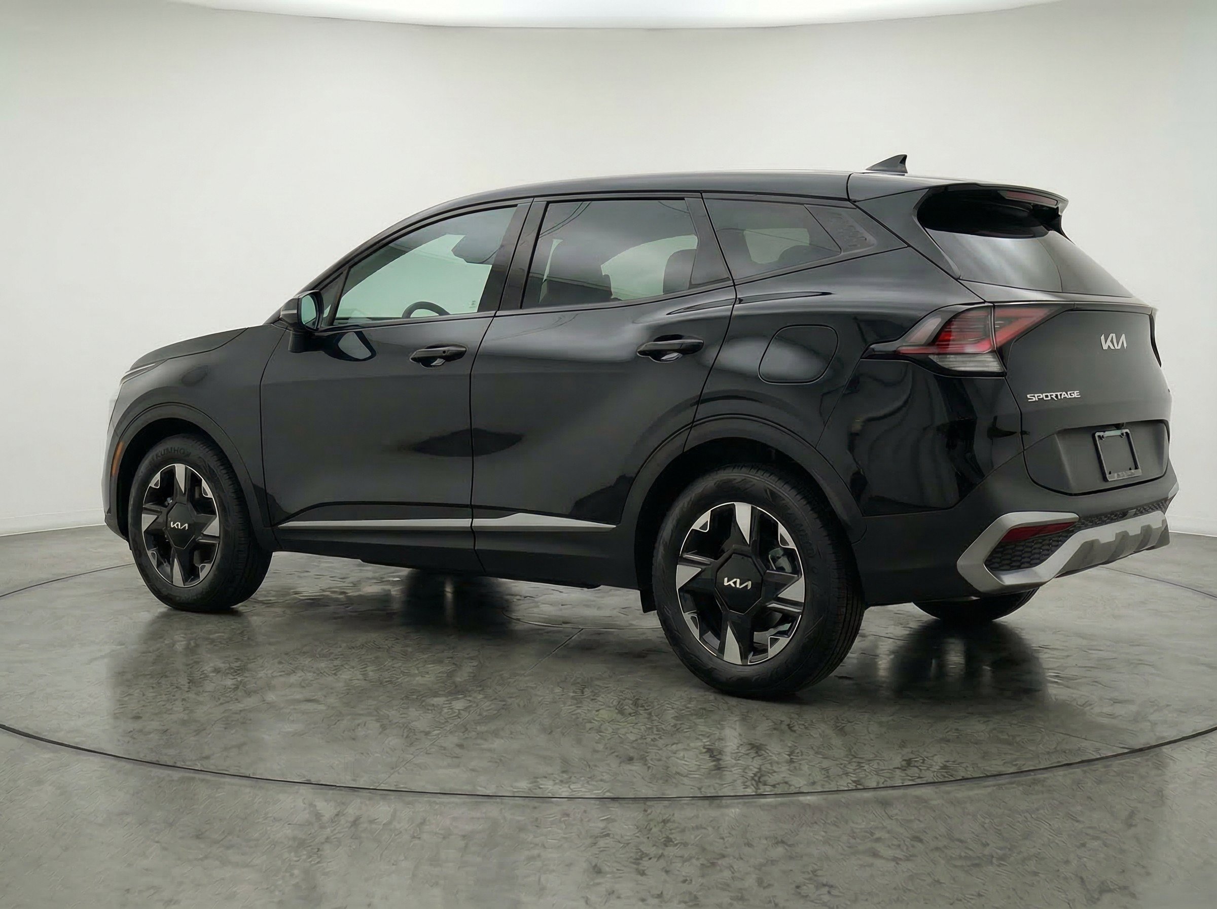 Thumbnail: 2026 Kia Sportage - 6