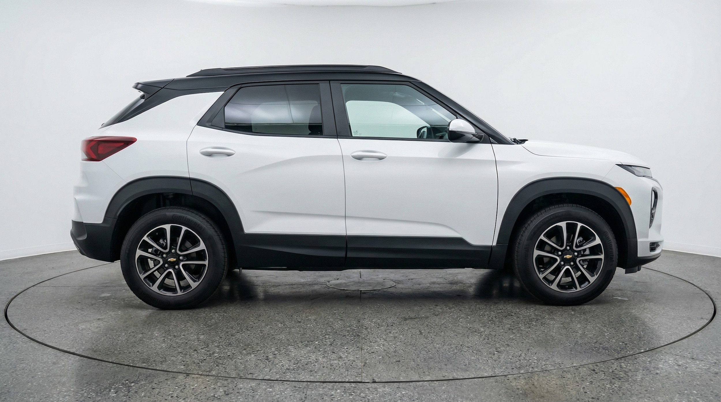 Thumbnail: 2025 Chevrolet TrailBlazer - 11