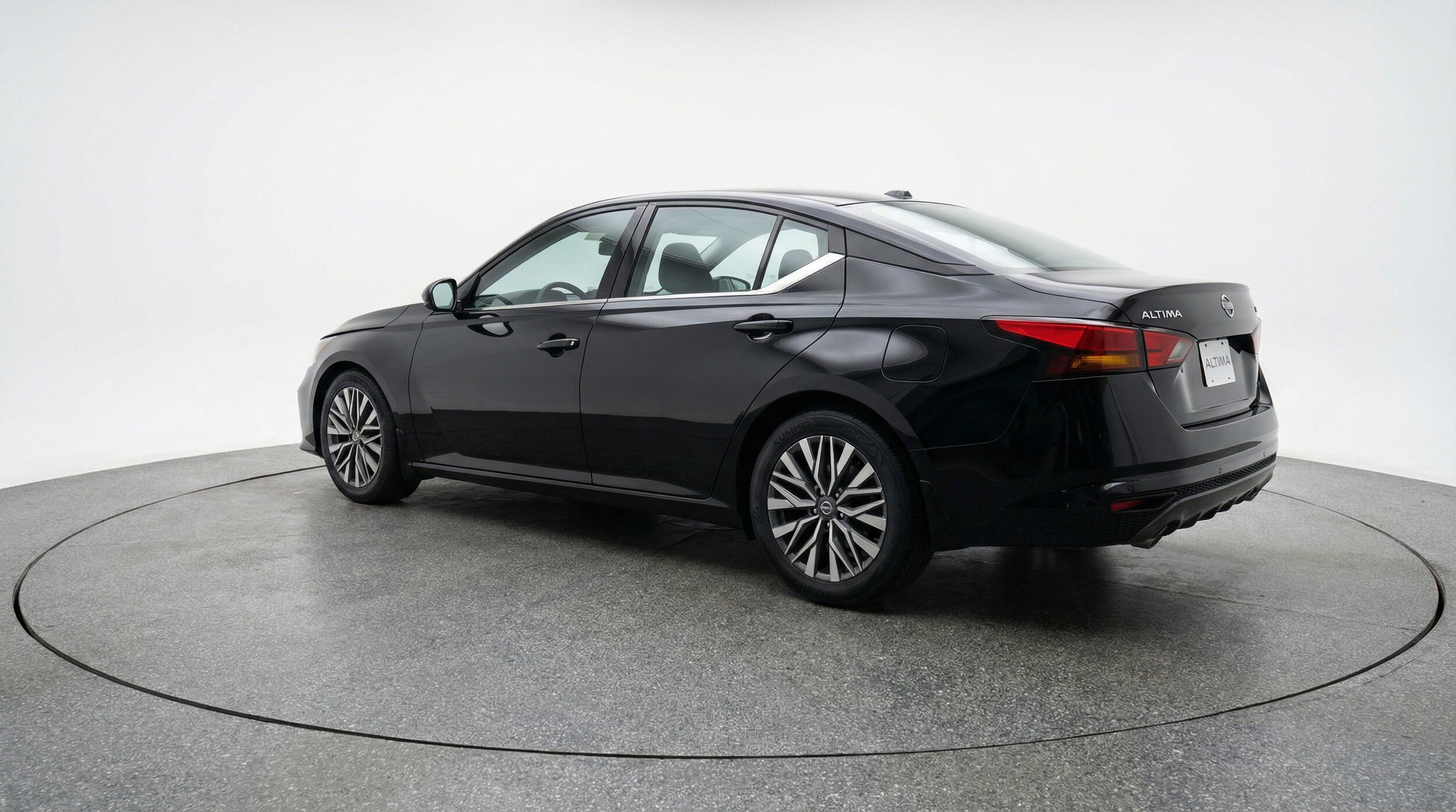 Thumbnail: 2025 Nissan Altima - 6