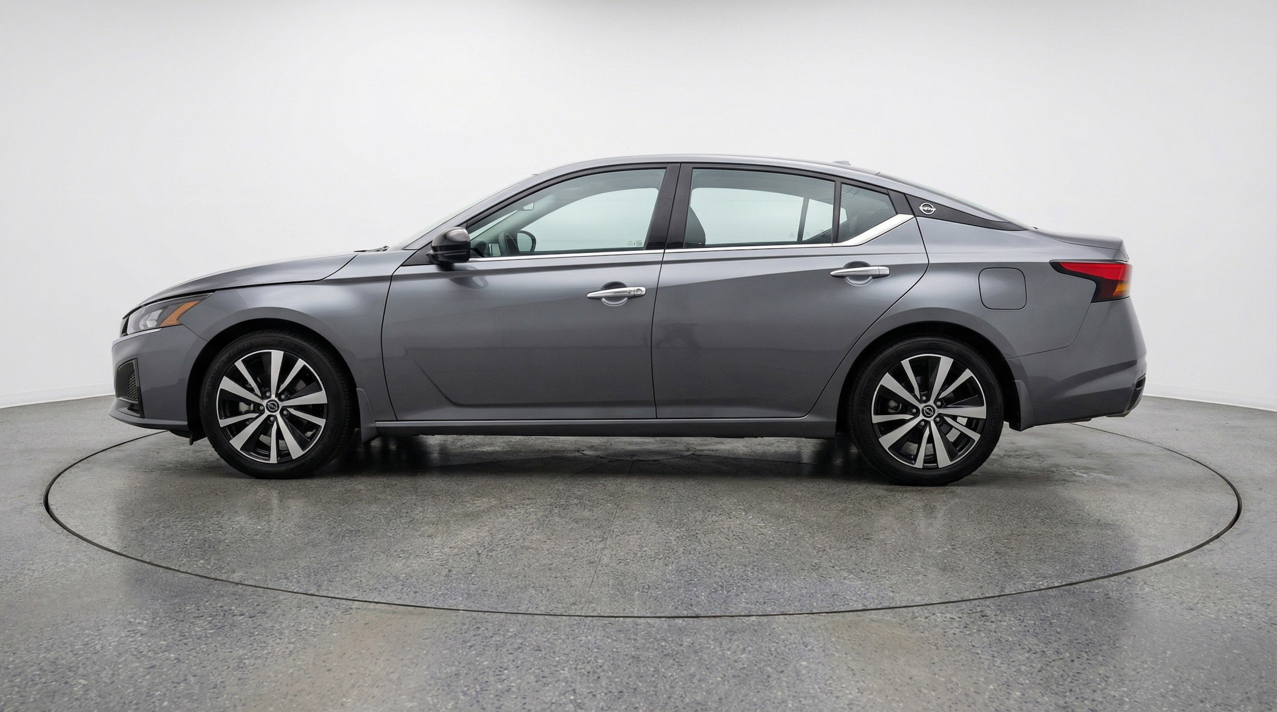 Thumbnail: 2025 Nissan Altima - 5