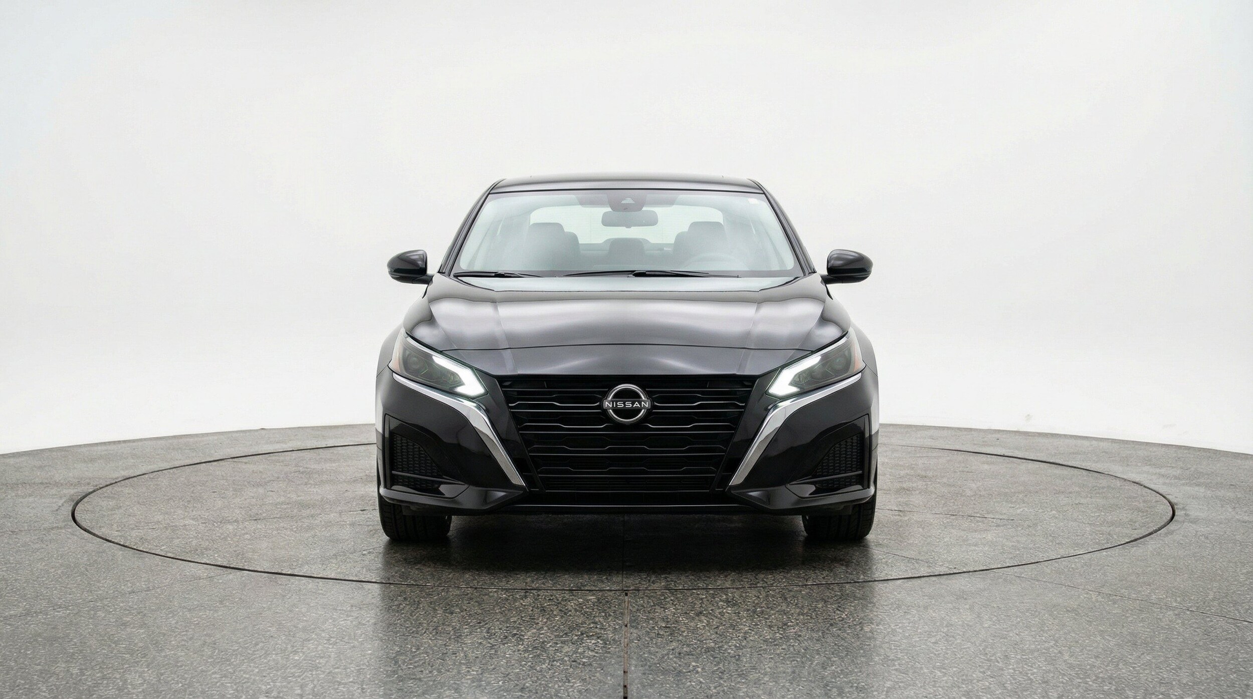 Thumbnail: 2025 Nissan Altima - 2