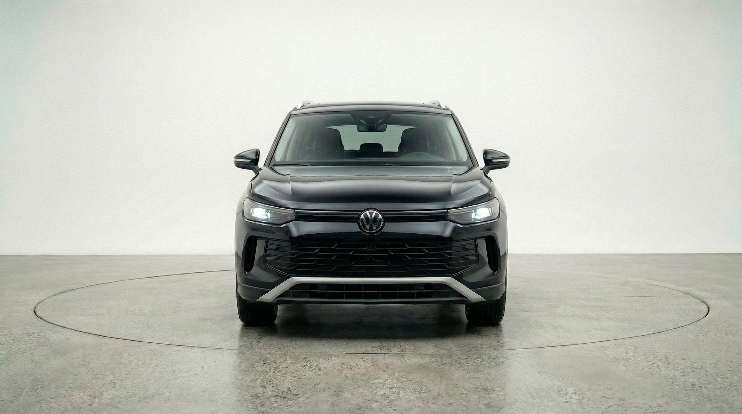Thumbnail: 2026 Volkswagen Tiguan - 2