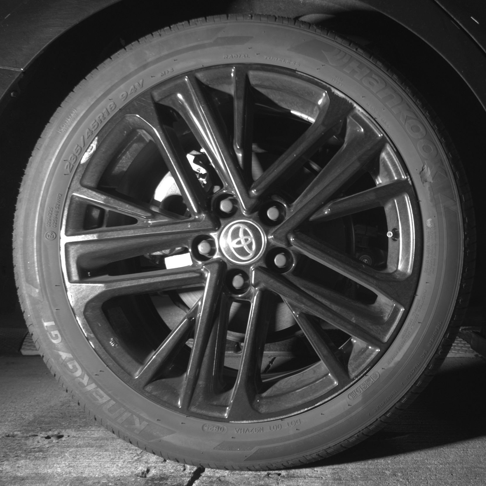 Thumbnail: 2025 Toyota Camry - 15