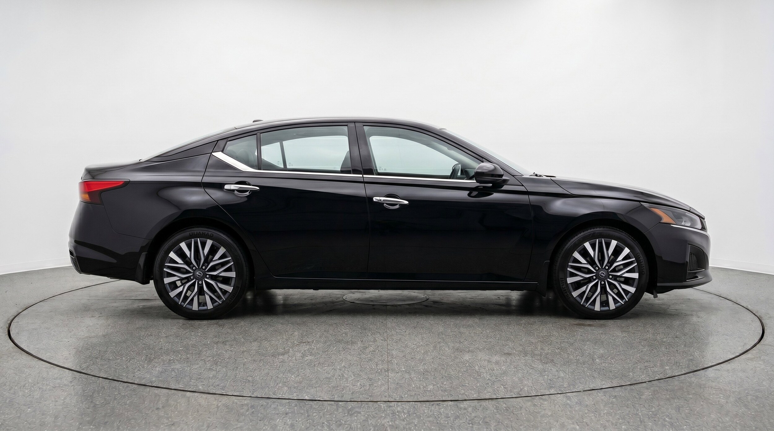 Thumbnail: 2025 Nissan Altima - 11