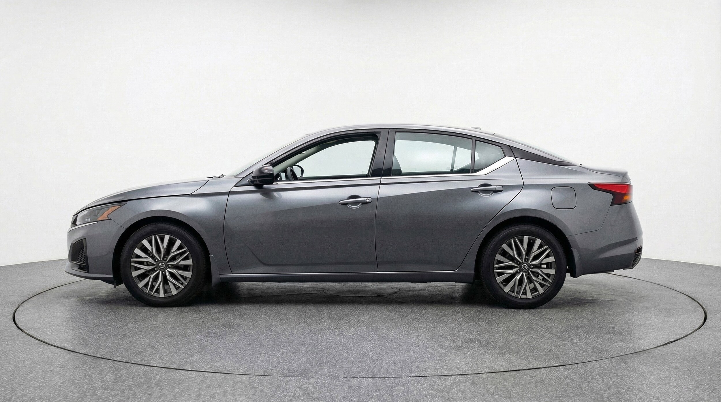 Thumbnail: 2025 Nissan Altima - 11